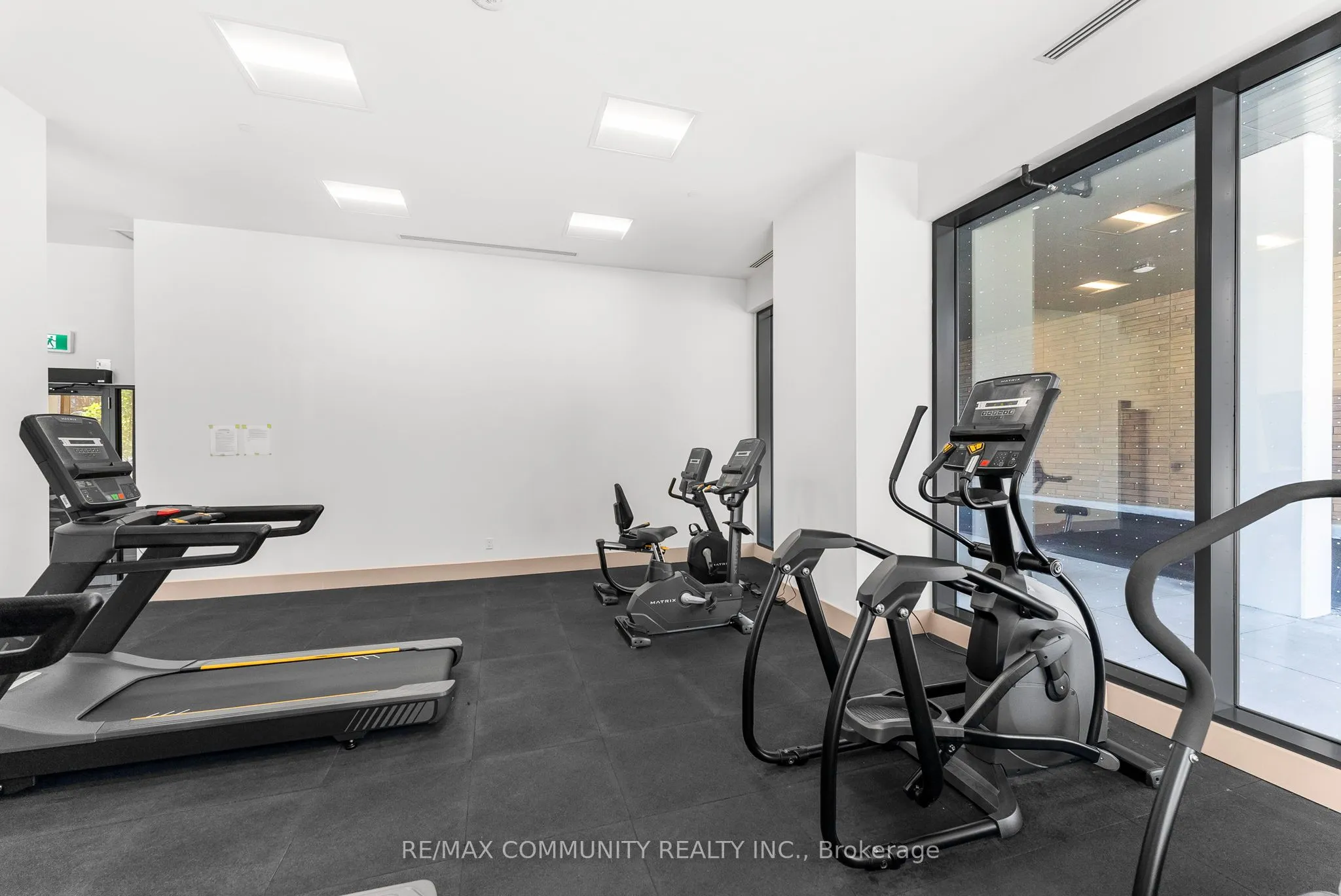 1350 Ellesmere Road, #206