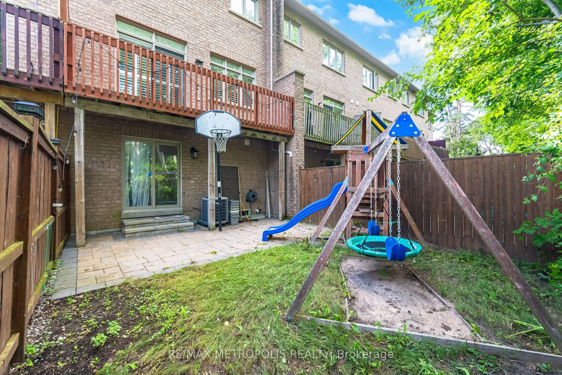 104 Stagecoach Circle