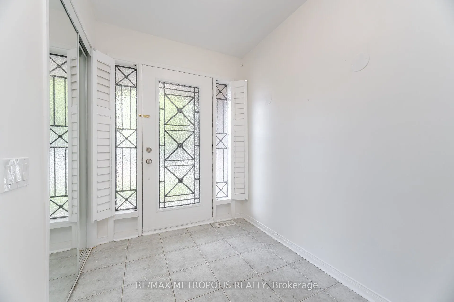 104 Stagecoach Circle