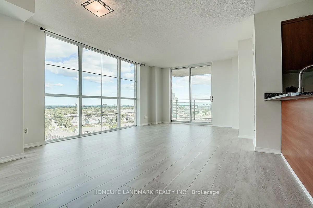 8 Rosebank Drive, #15C