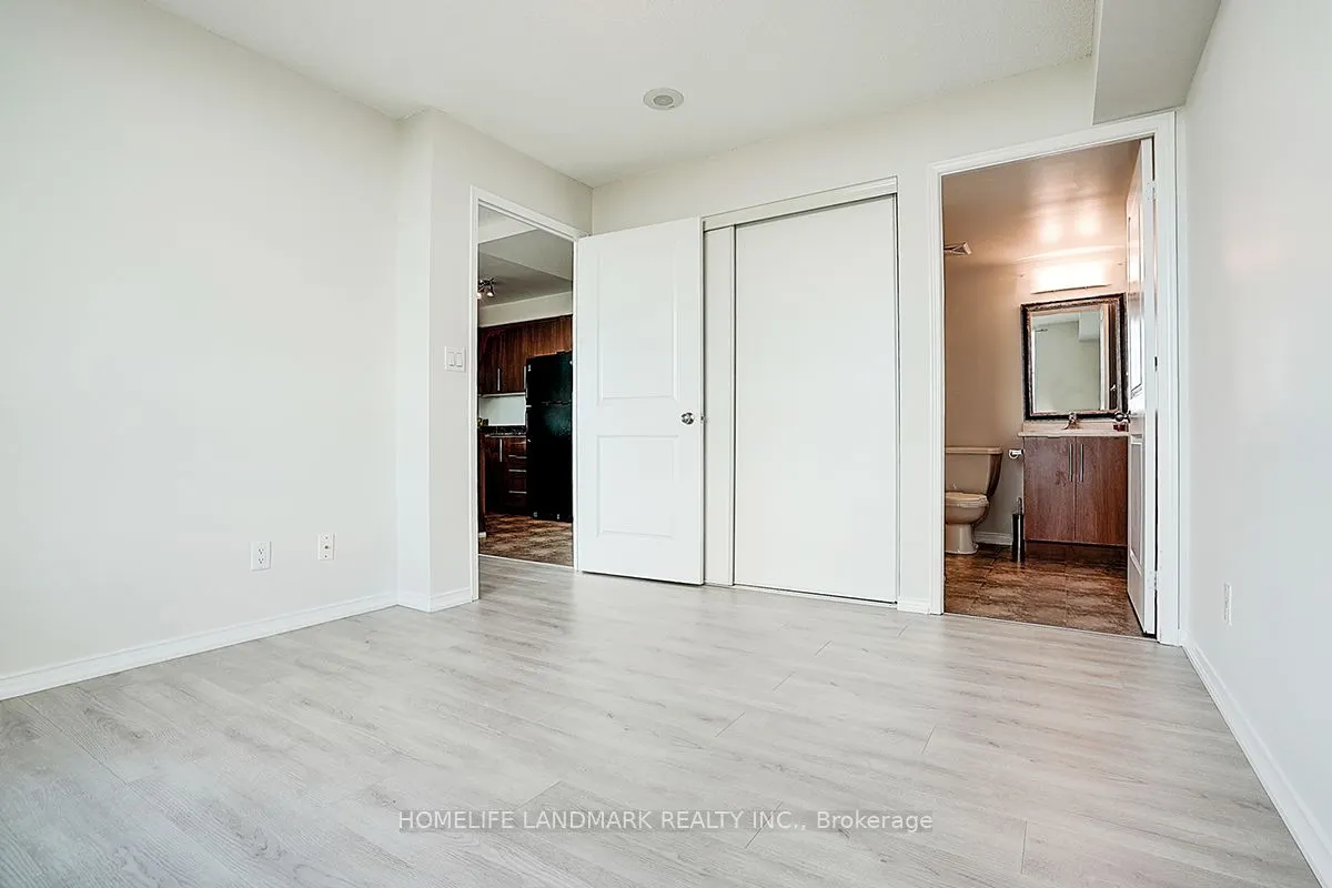 8 Rosebank Drive, #15C