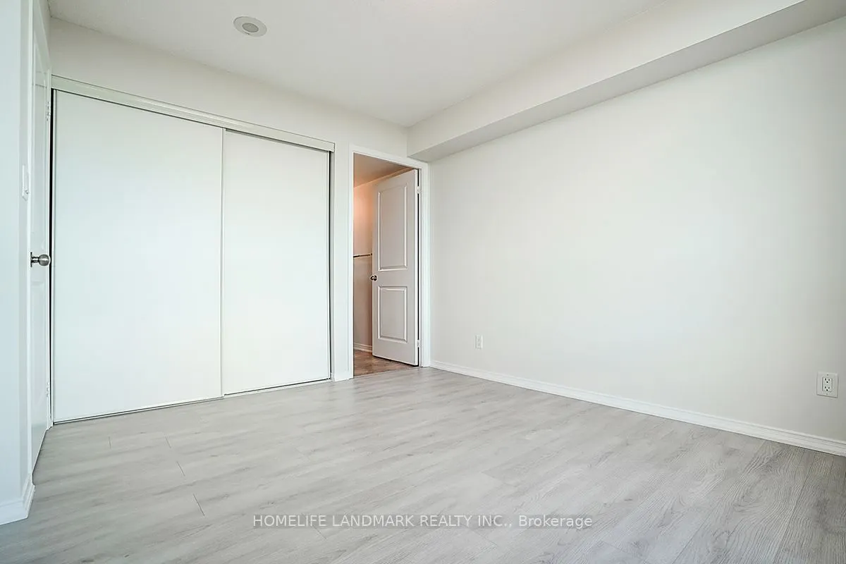 8 Rosebank Drive, #15C