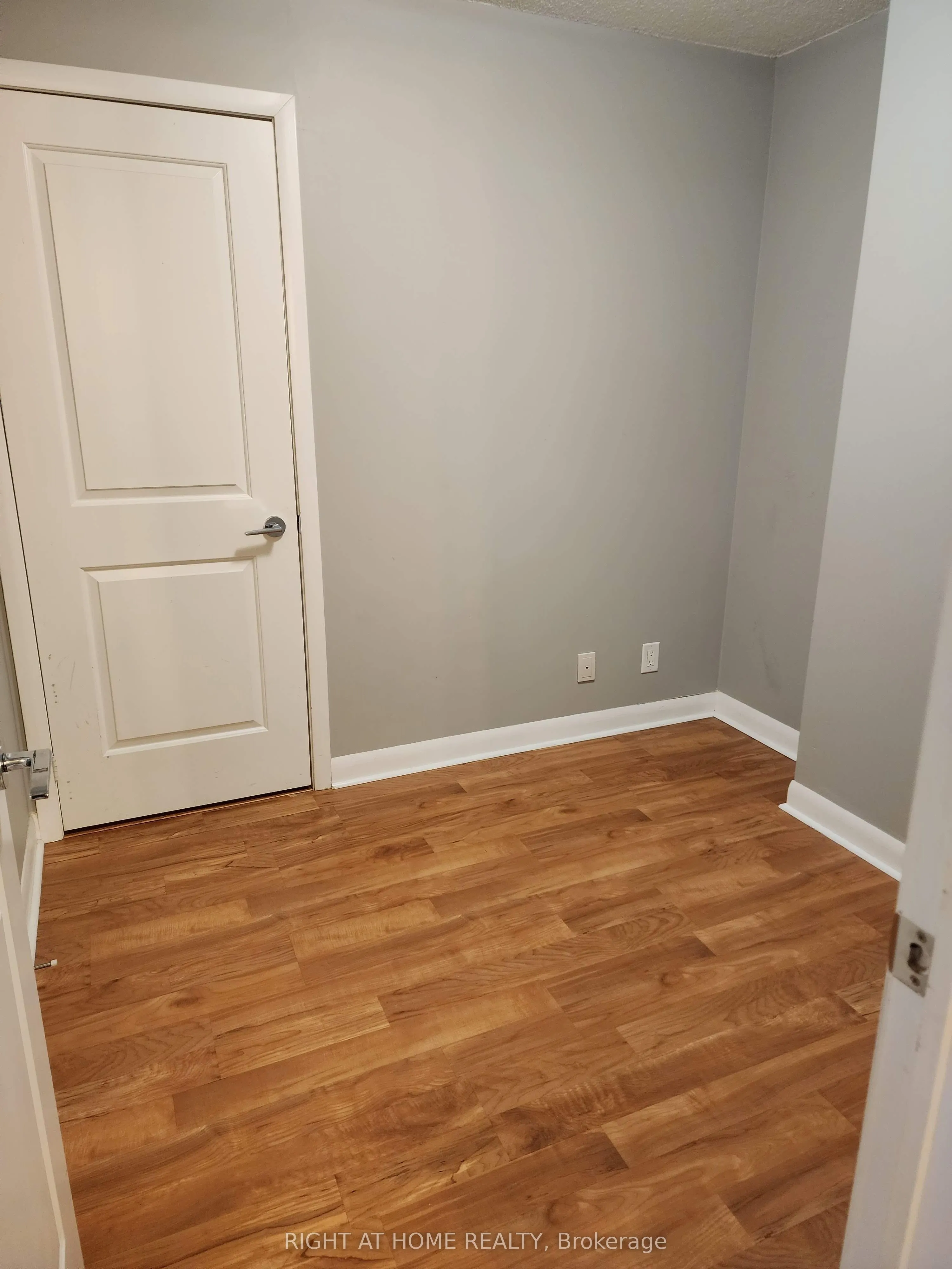 190 Borough Drive, #2009