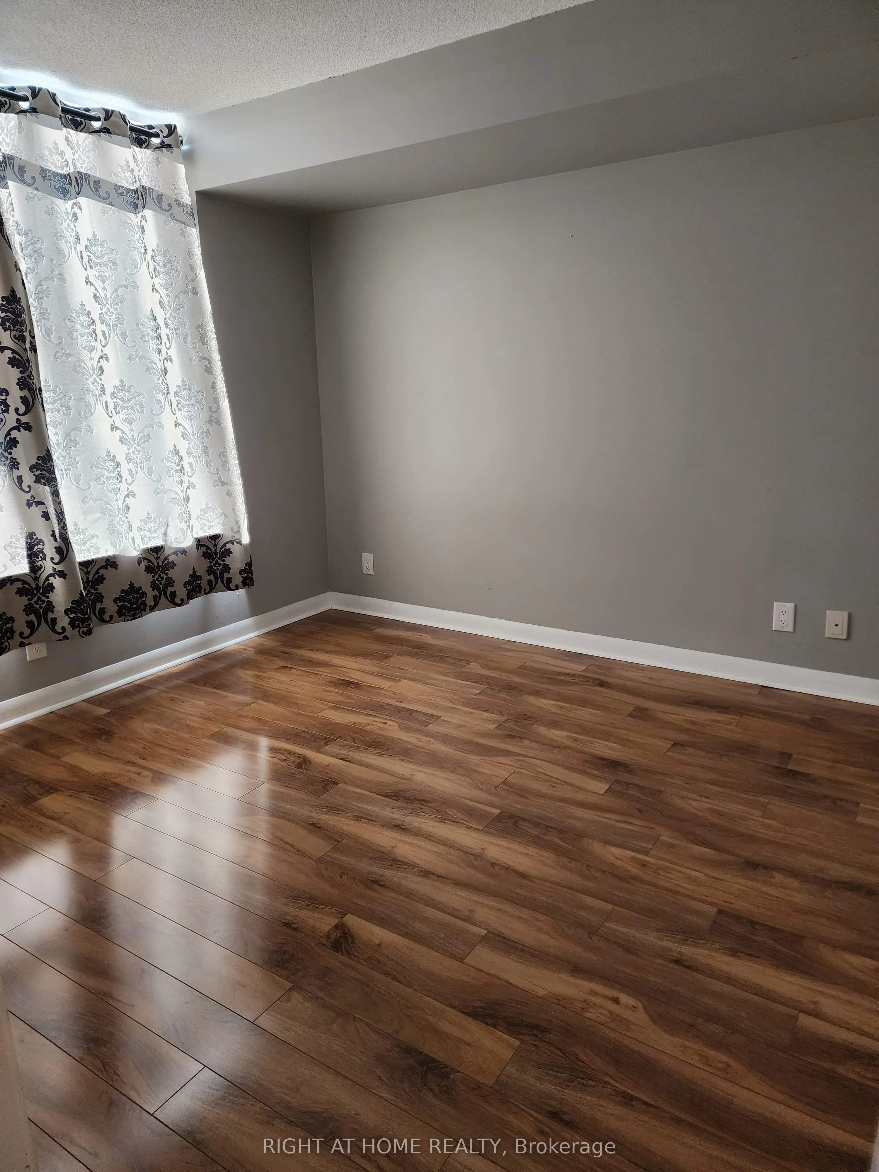 190 Borough Drive, #2009