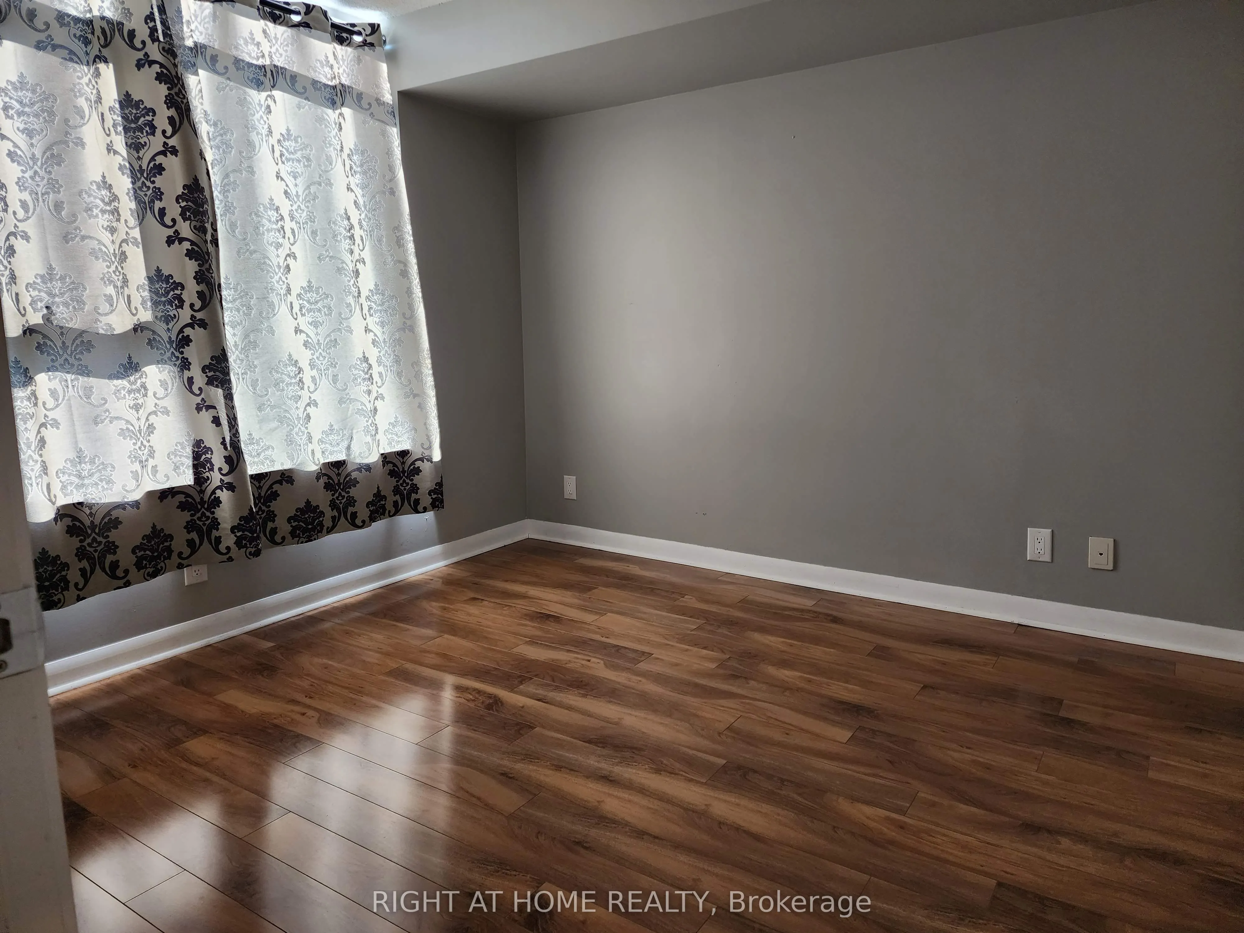 190 Borough Drive, #2009
