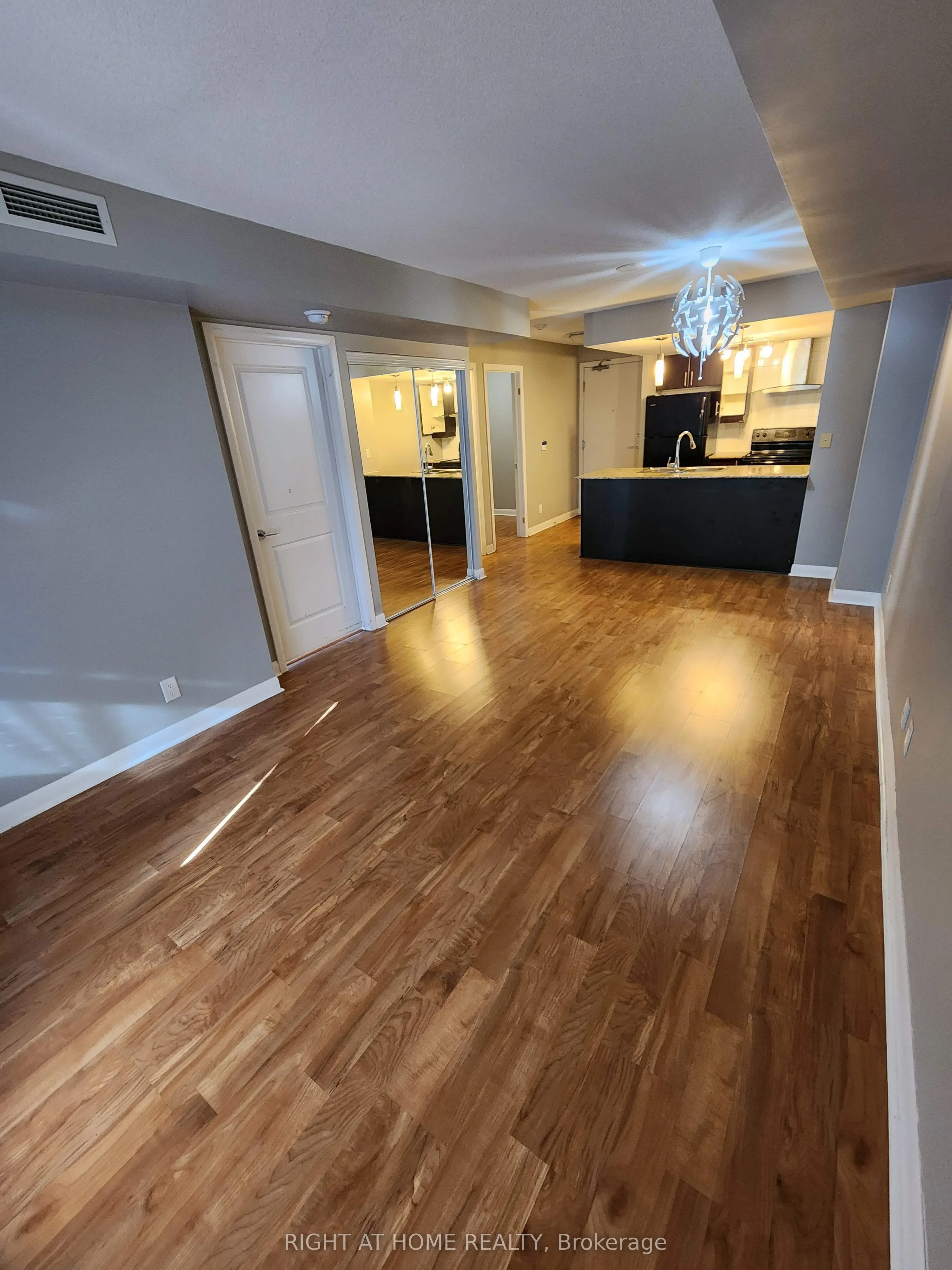 190 Borough Drive, #2009