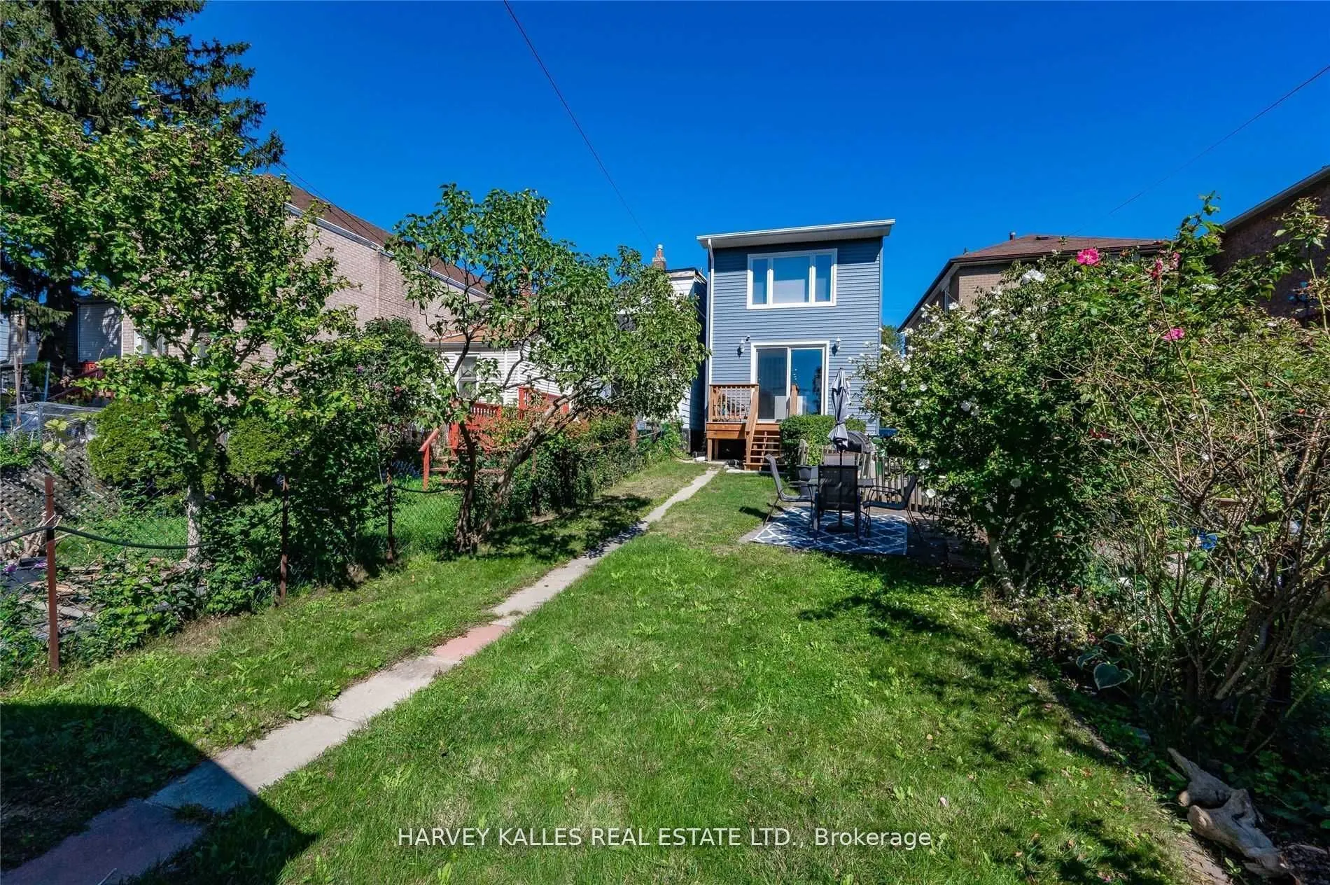 26 Leyton Avenue