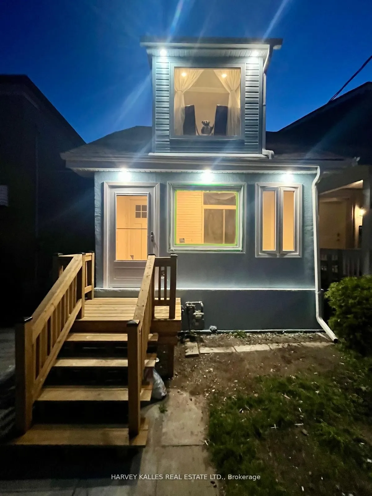 26 Leyton Avenue