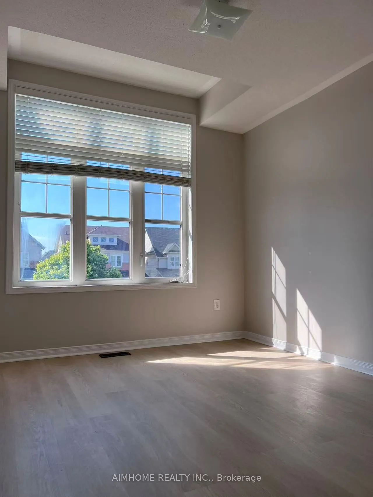80 James Govan Drive