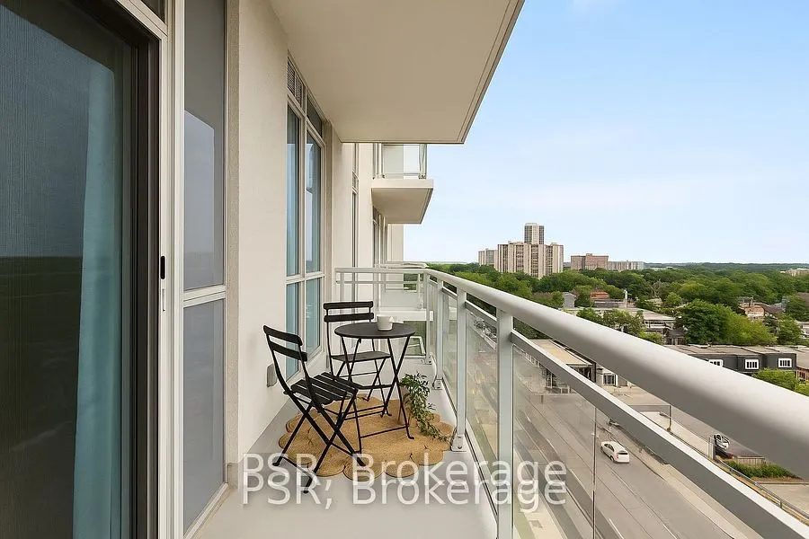 286 Main Street, #807
