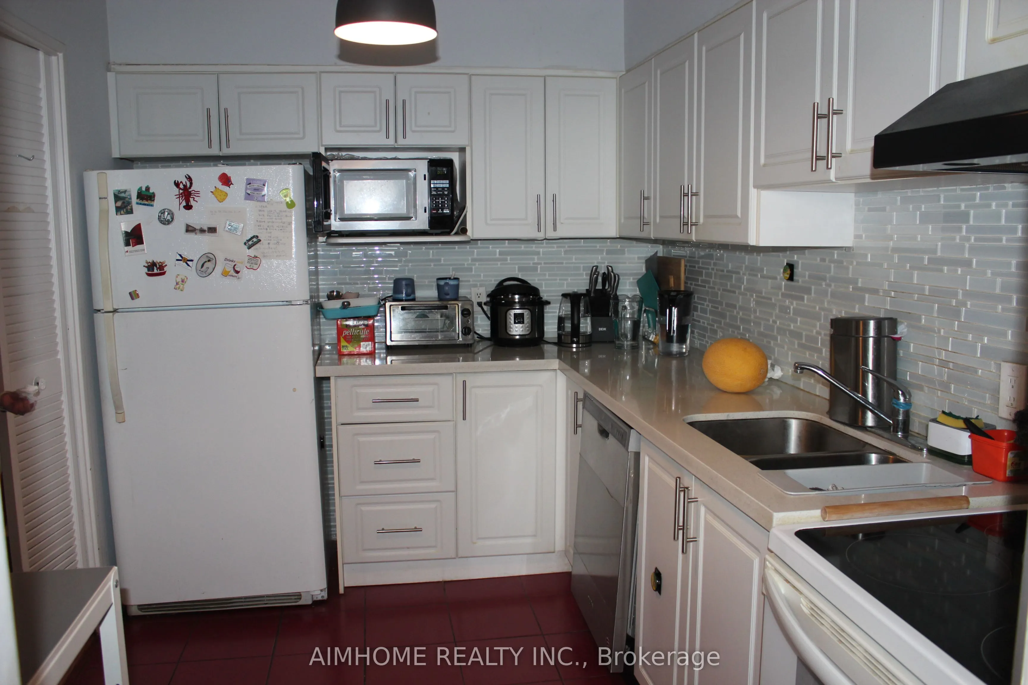 2550 Pharmacy Avenue, #1008