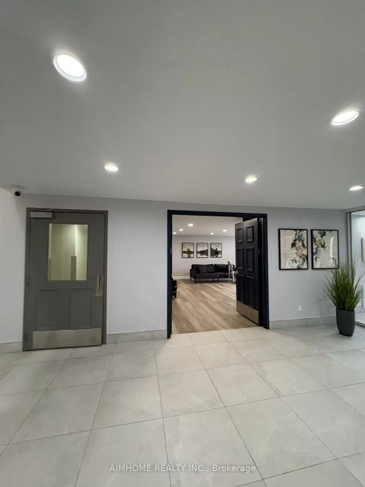 2550 Pharmacy Avenue, #1008