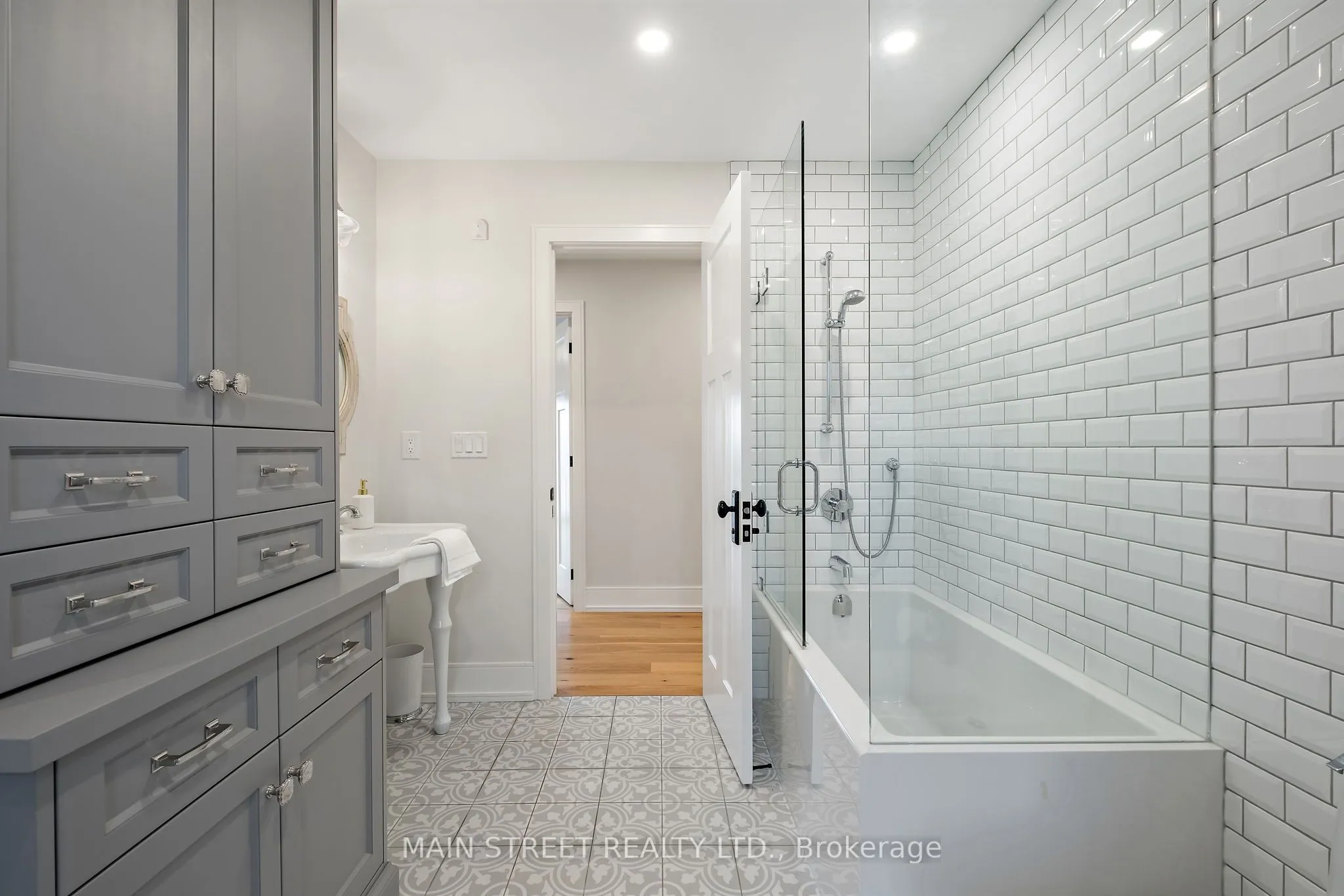 6346 Clemens Road