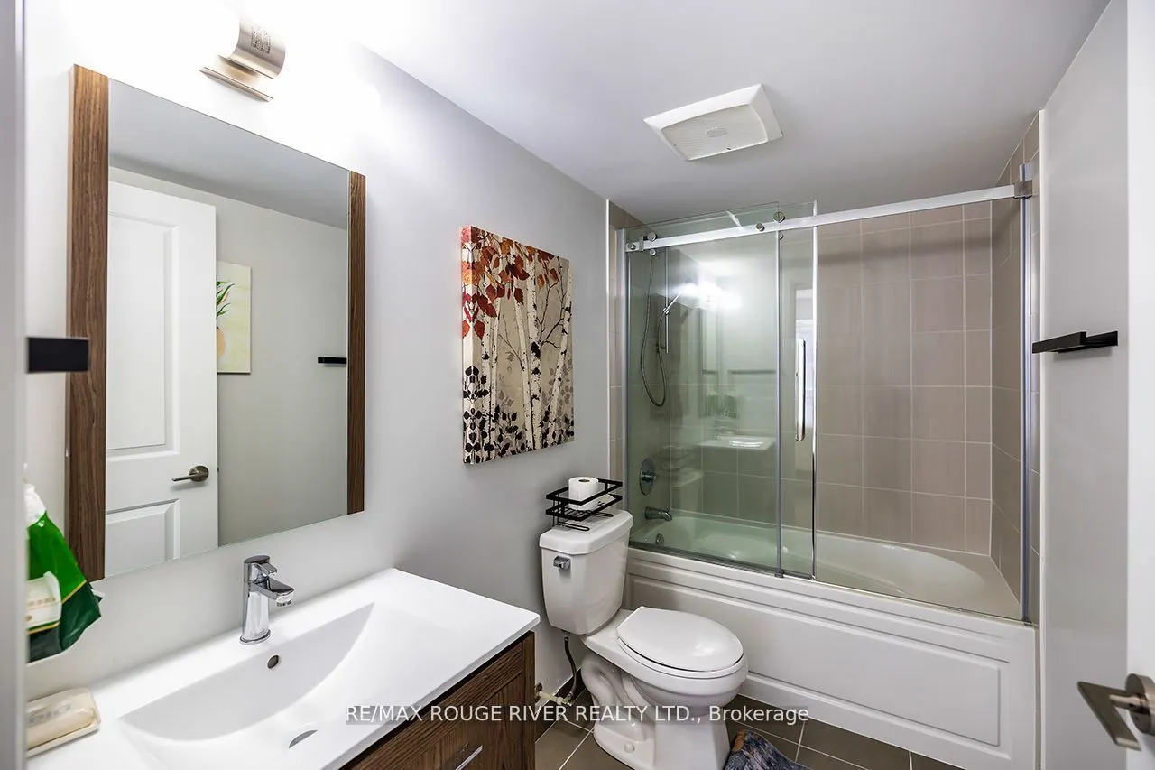 30 Meadowglen Place, #1208