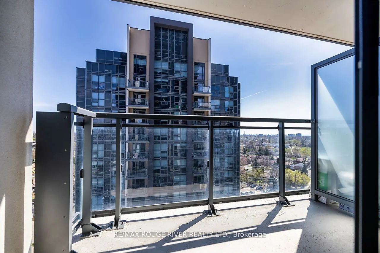 30 Meadowglen Place, #1208