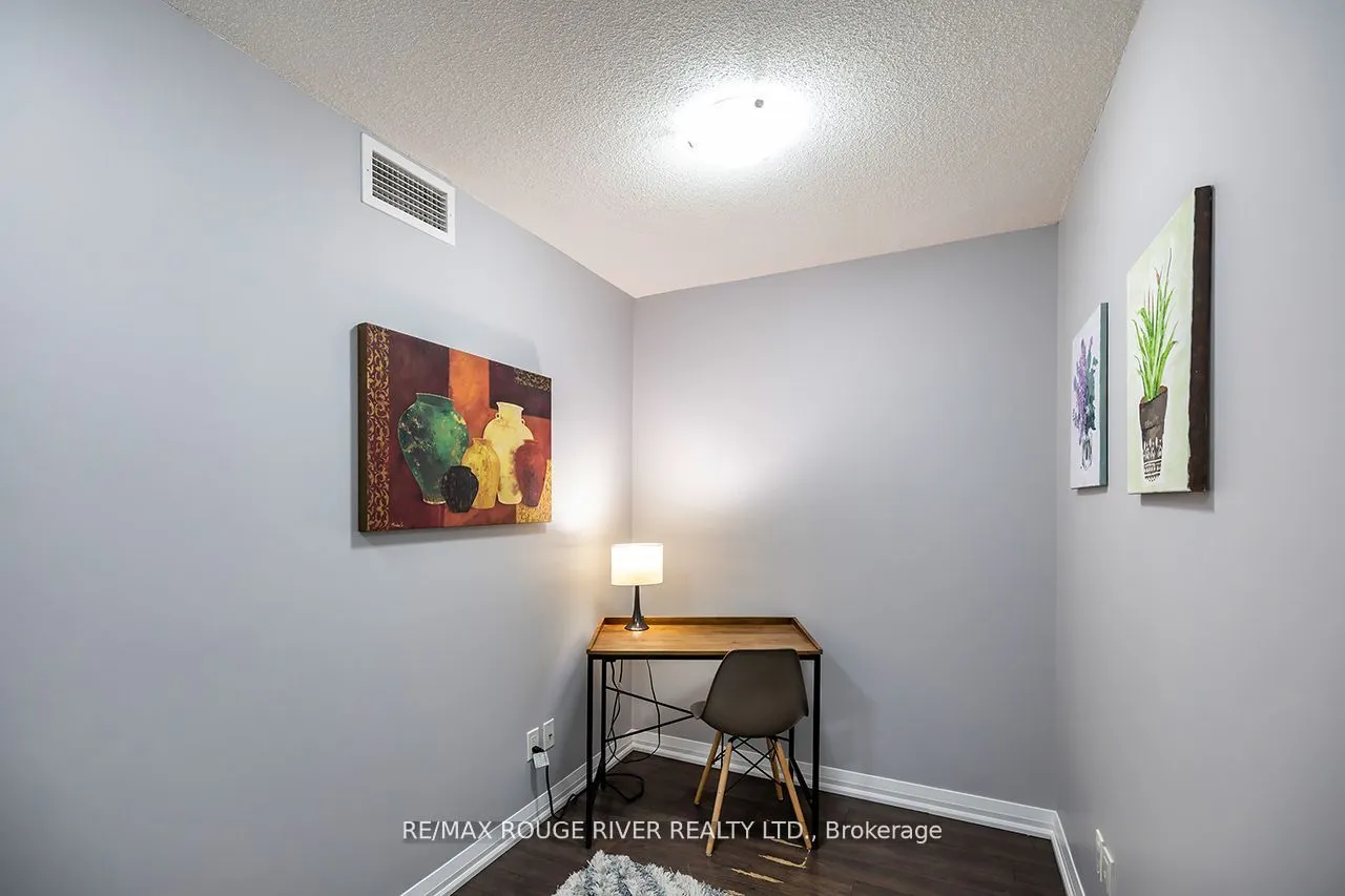 30 Meadowglen Place, #1208