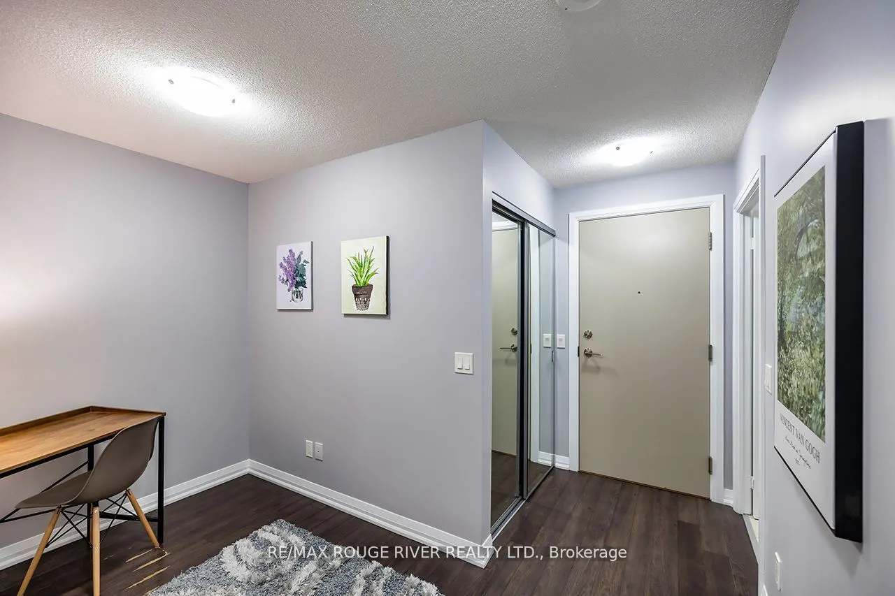 30 Meadowglen Place, #1208