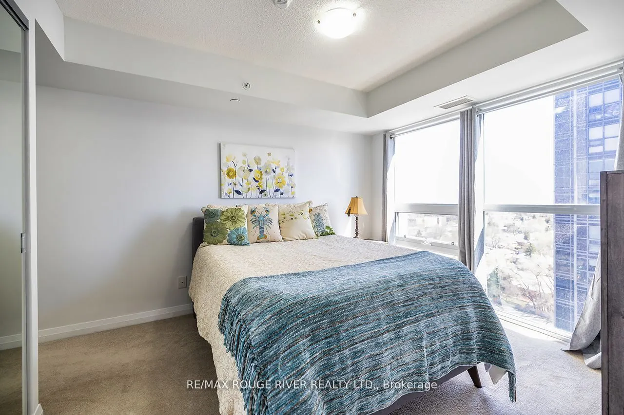 30 Meadowglen Place, #1208