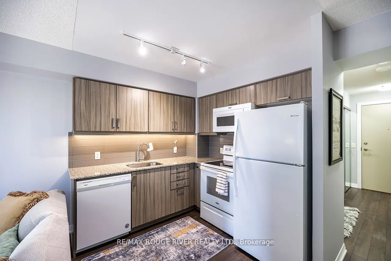30 Meadowglen Place, #1208