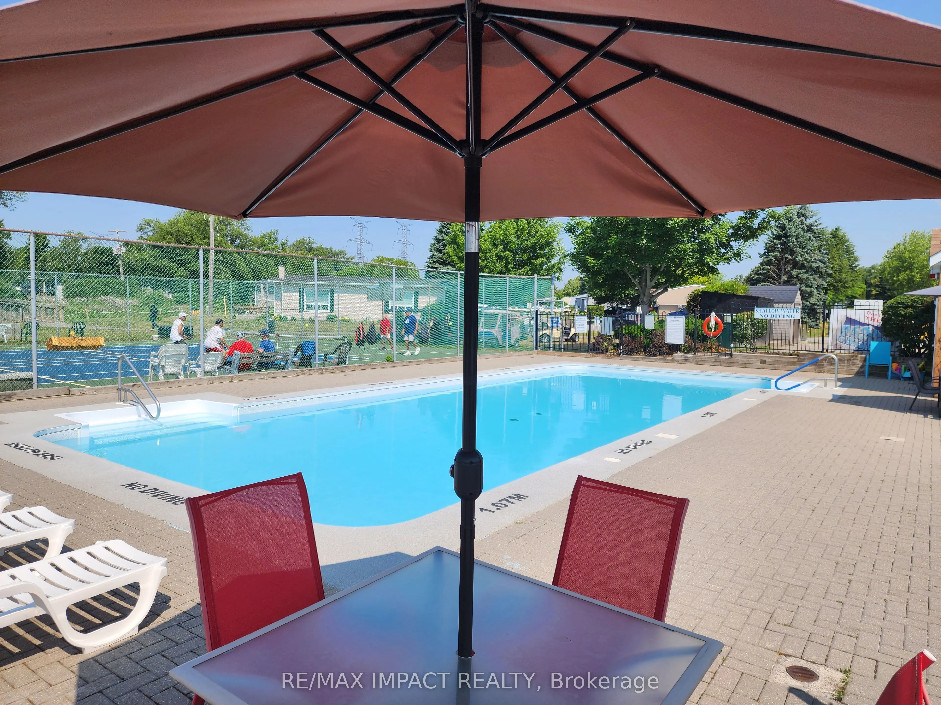 4 Champlain Court