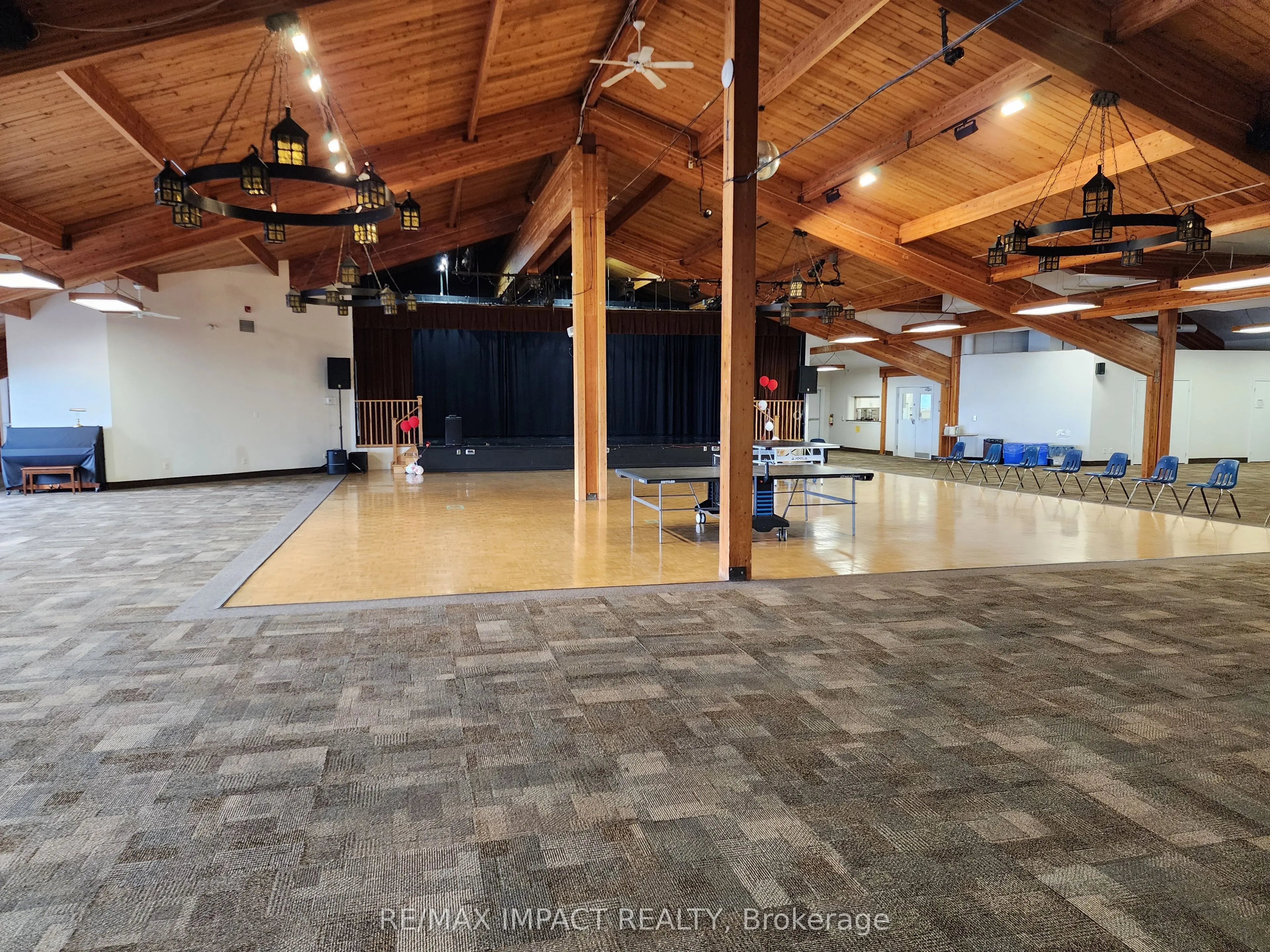 4 Champlain Court