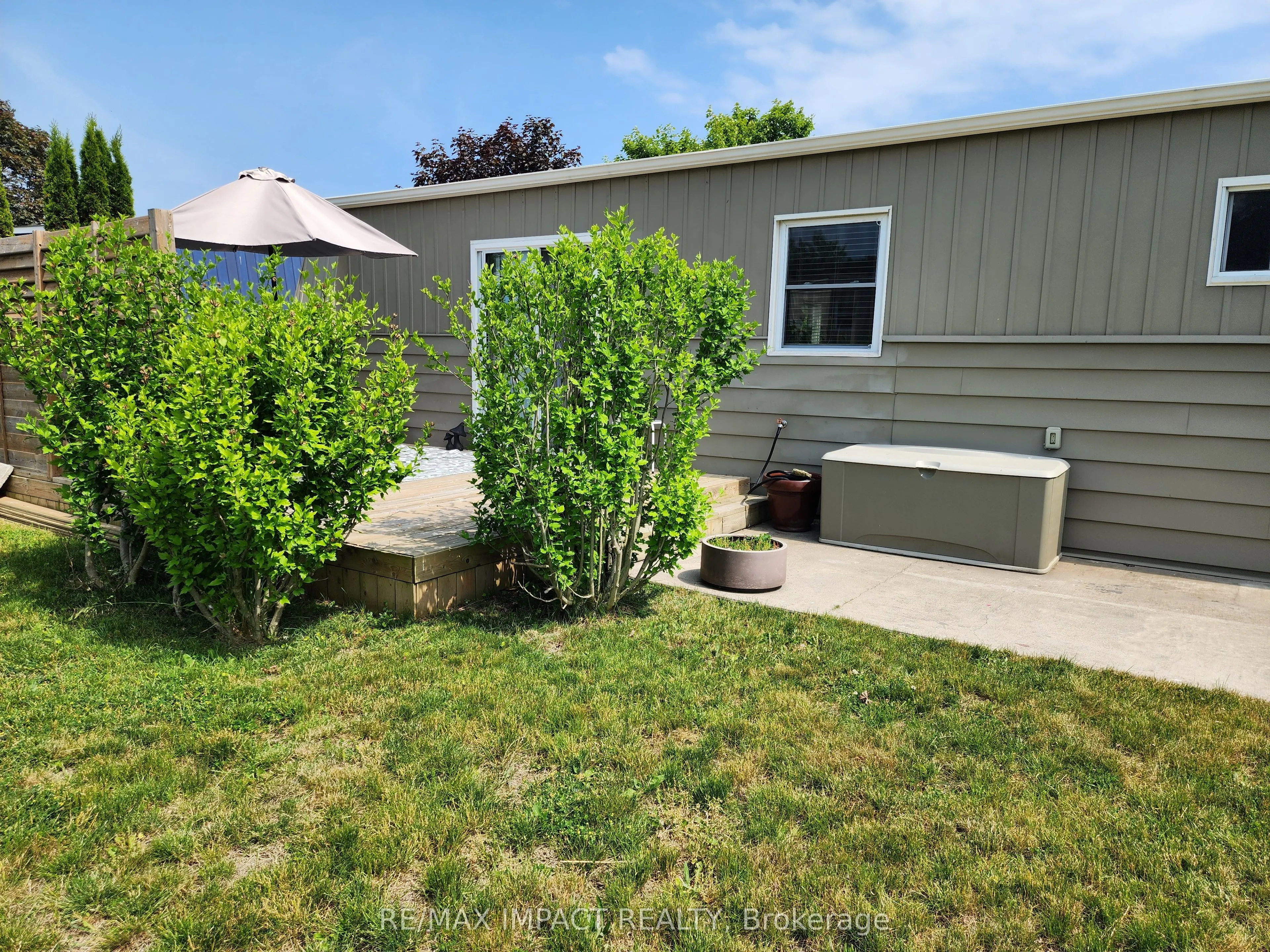 4 Champlain Court