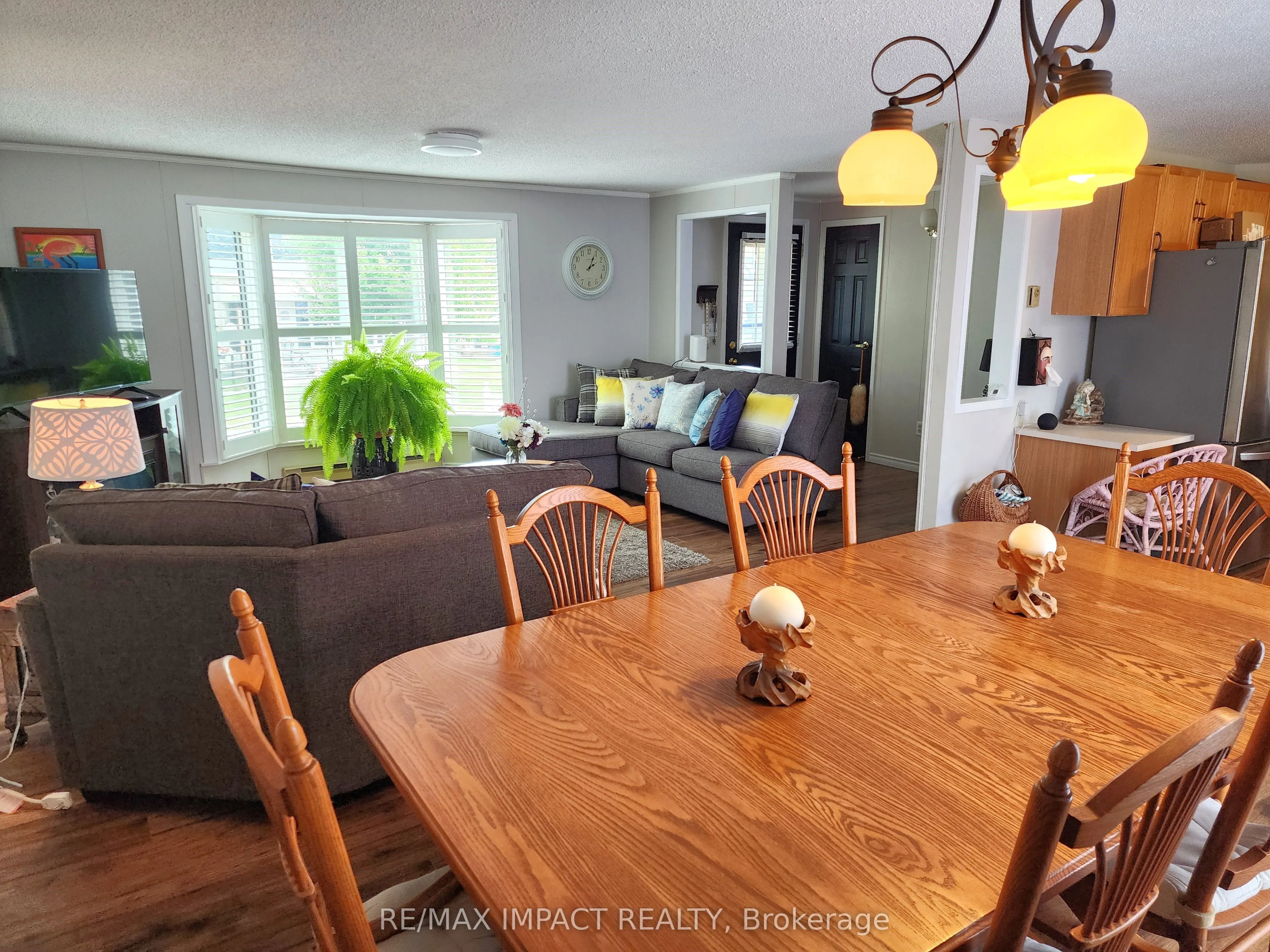 4 Champlain Court