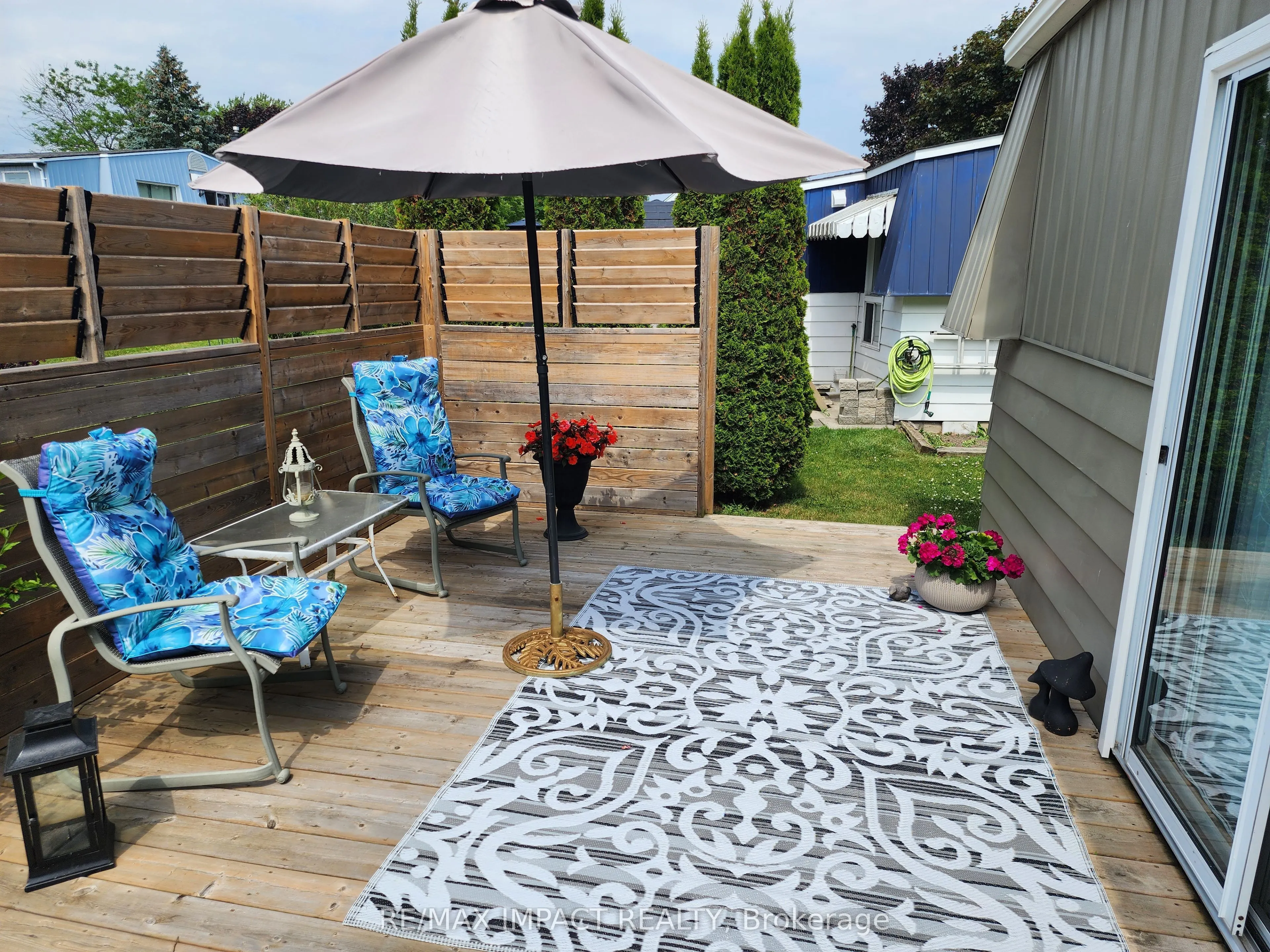 4 Champlain Court