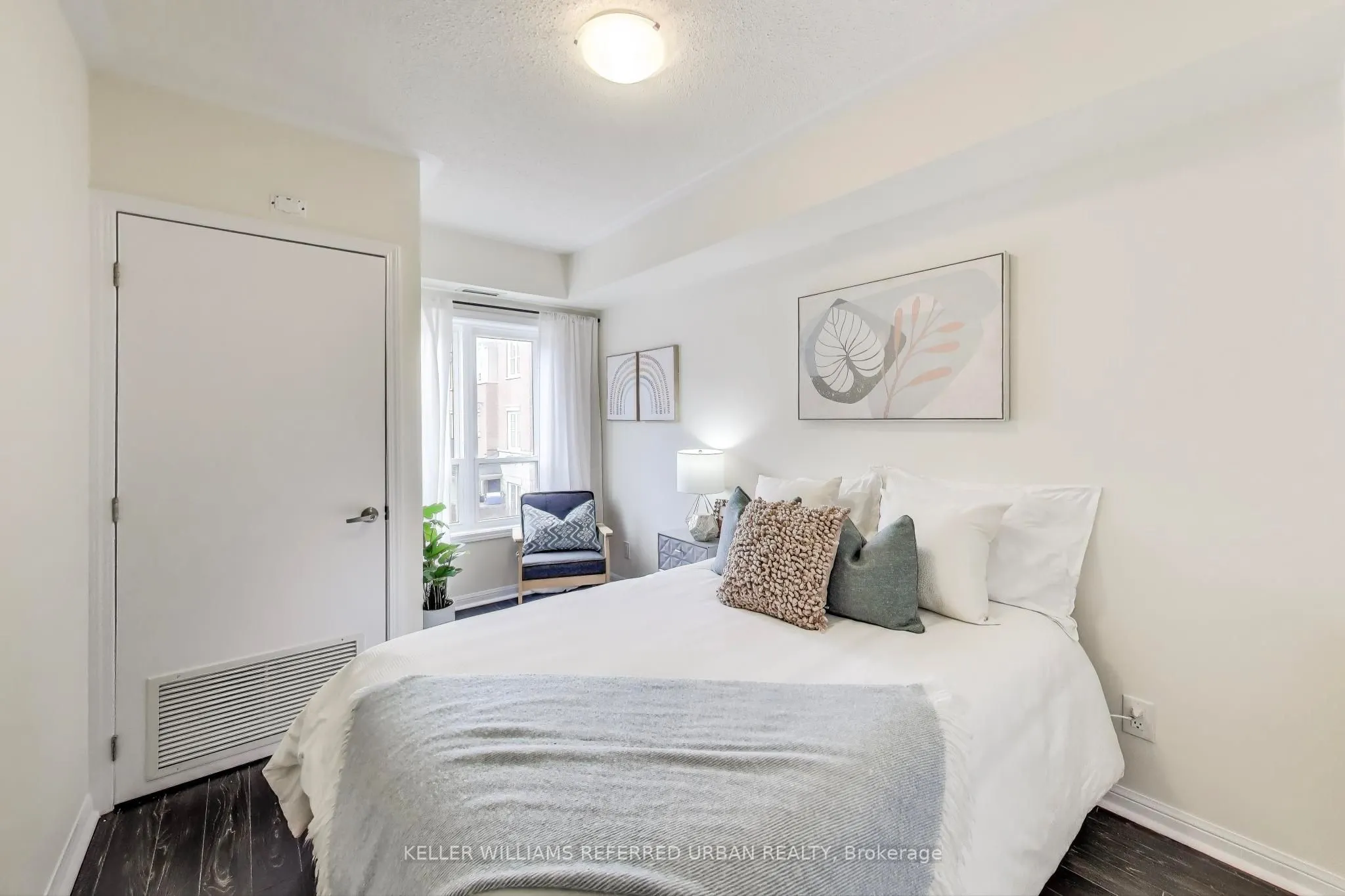 10 Mendelssohn Street, #206