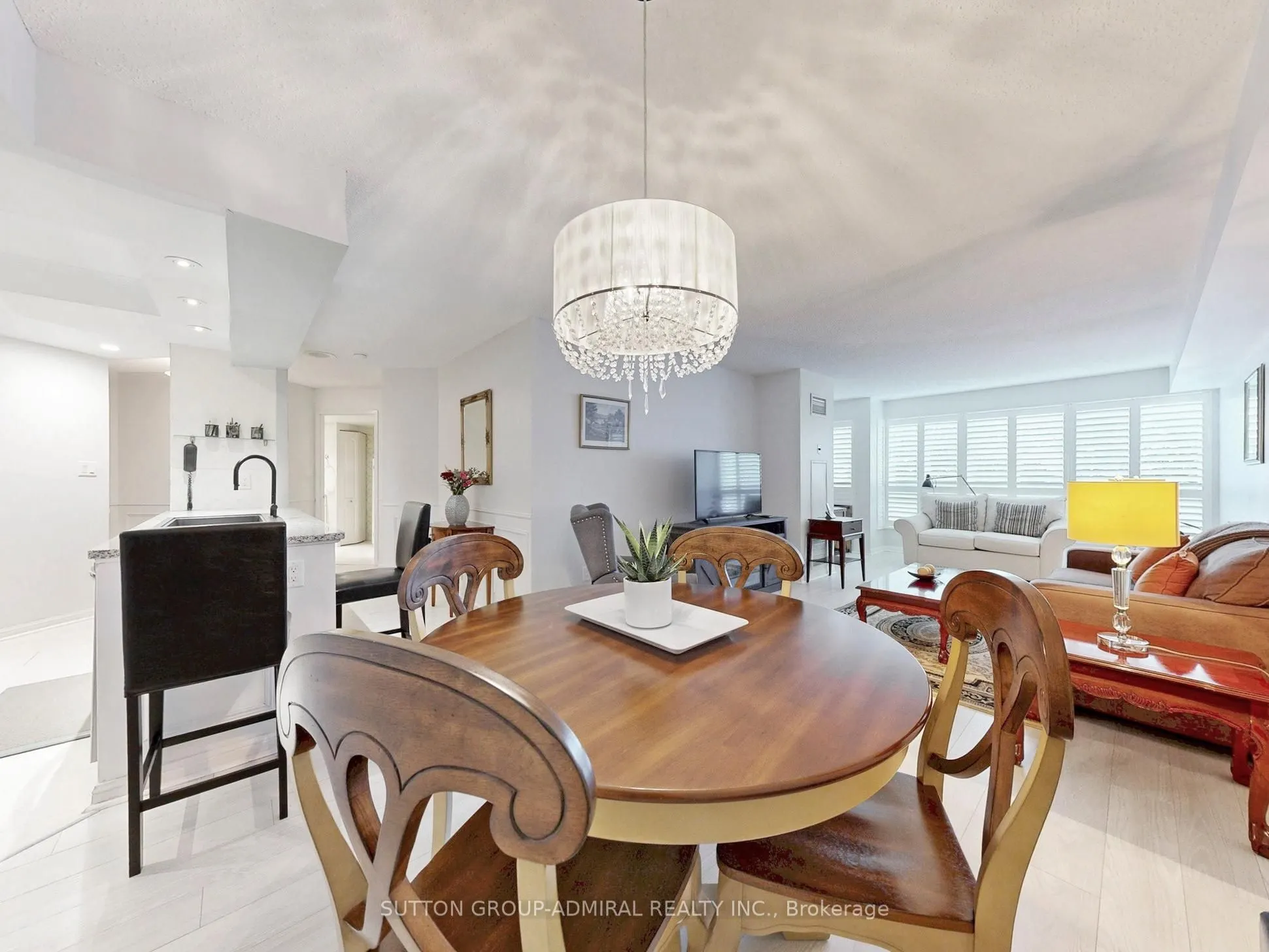 712 Rossland Road, #217