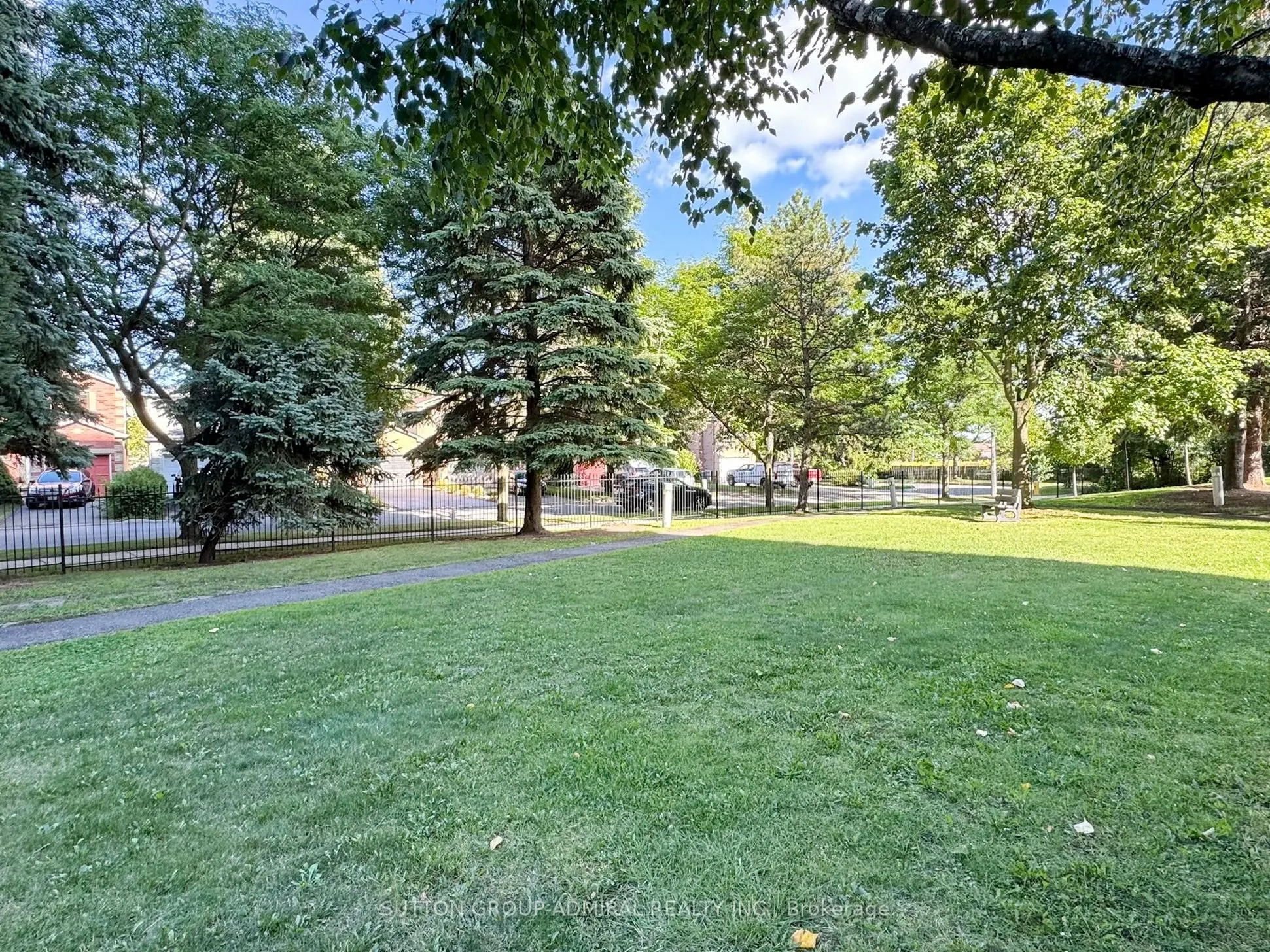 712 Rossland Road, #217