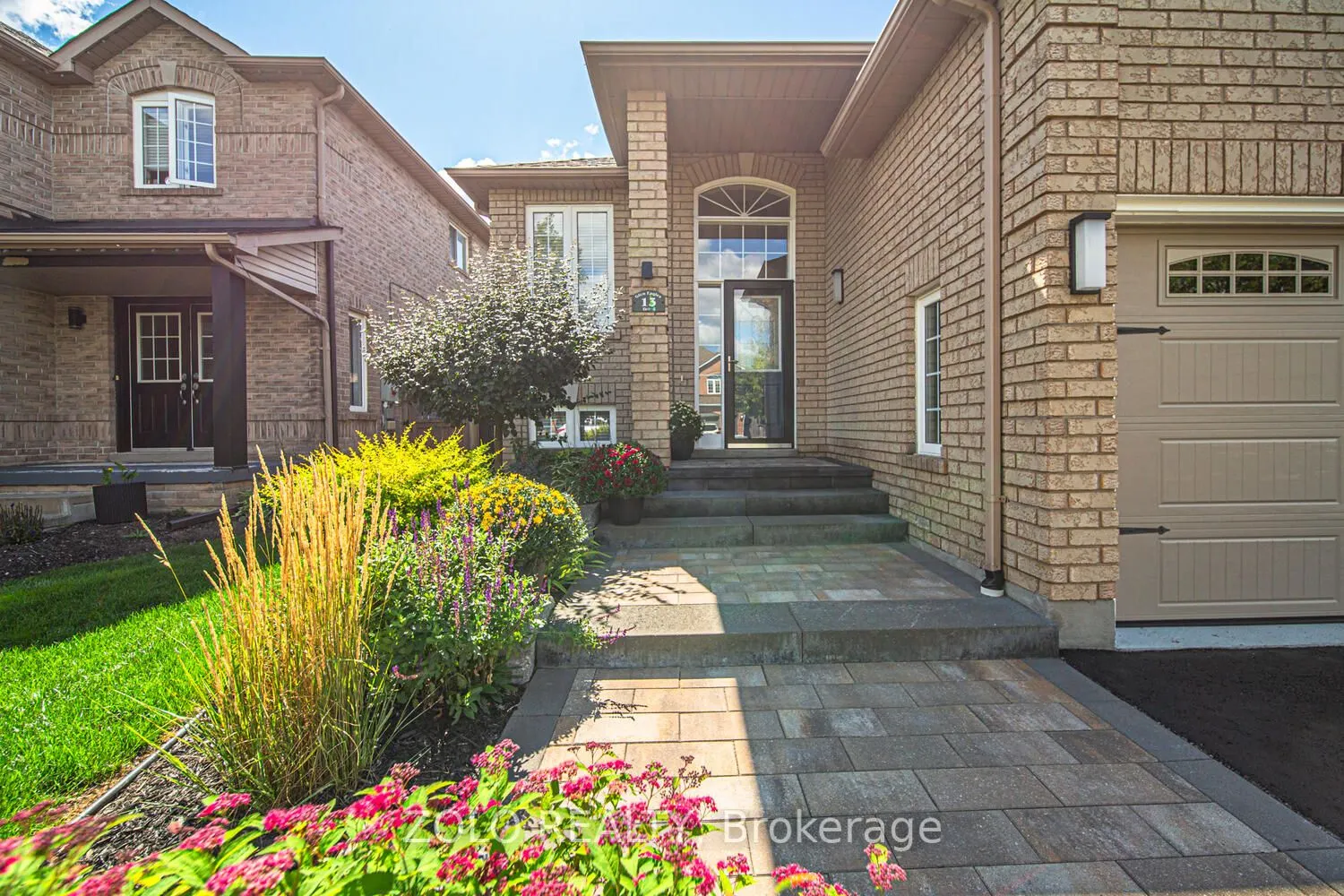 13 Glen Eagles Drive