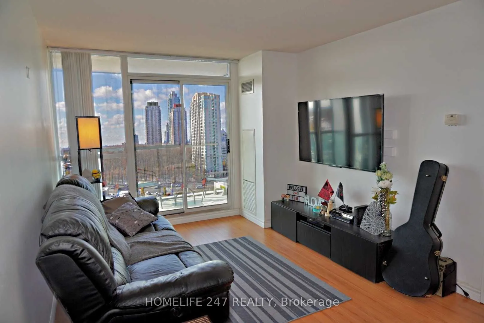 68 Grangeway Avenue, #1615