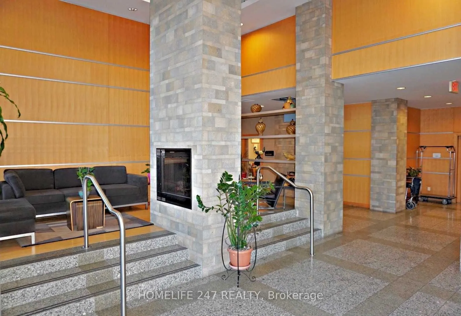 68 Grangeway Avenue, #1615