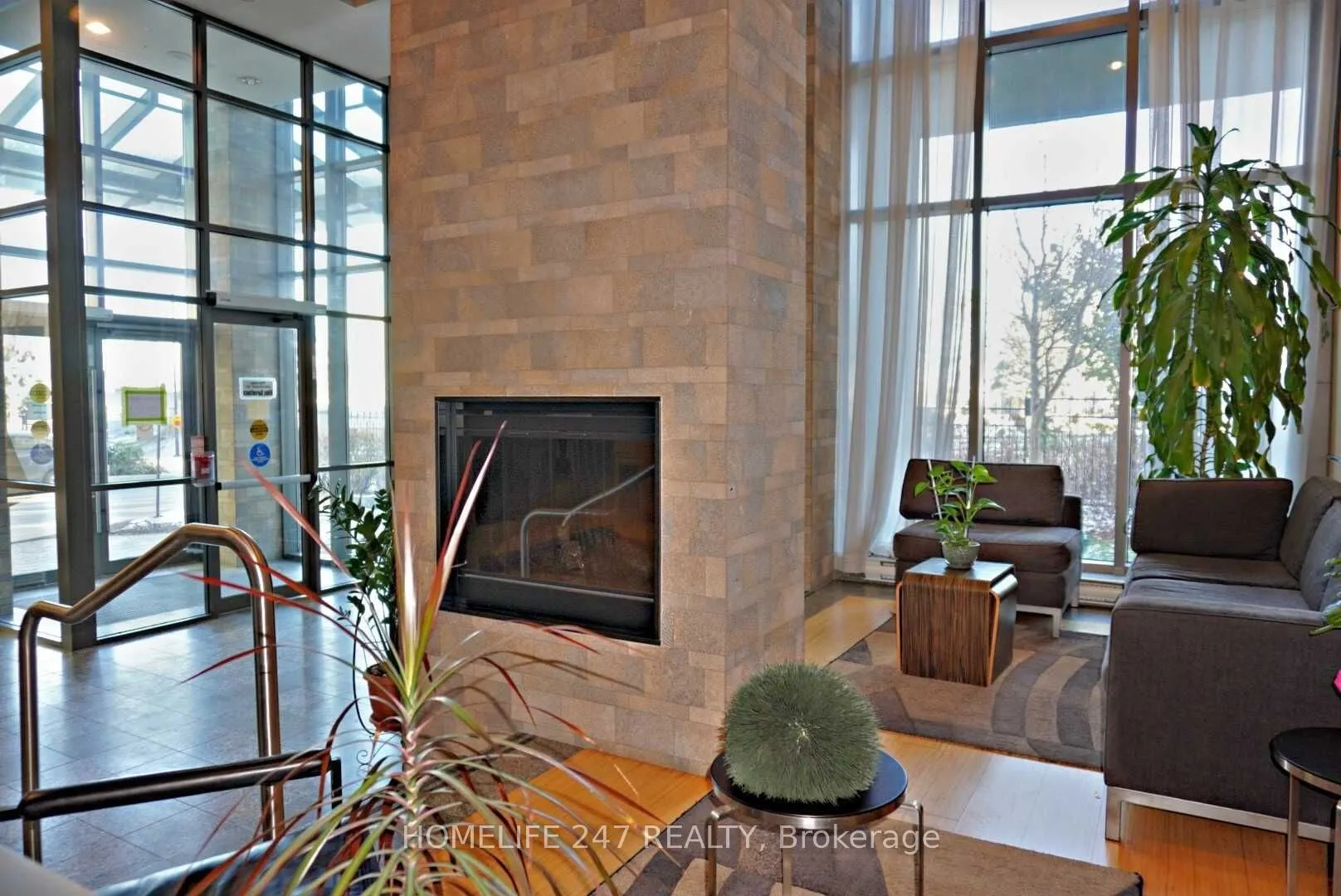 68 Grangeway Avenue, #1615