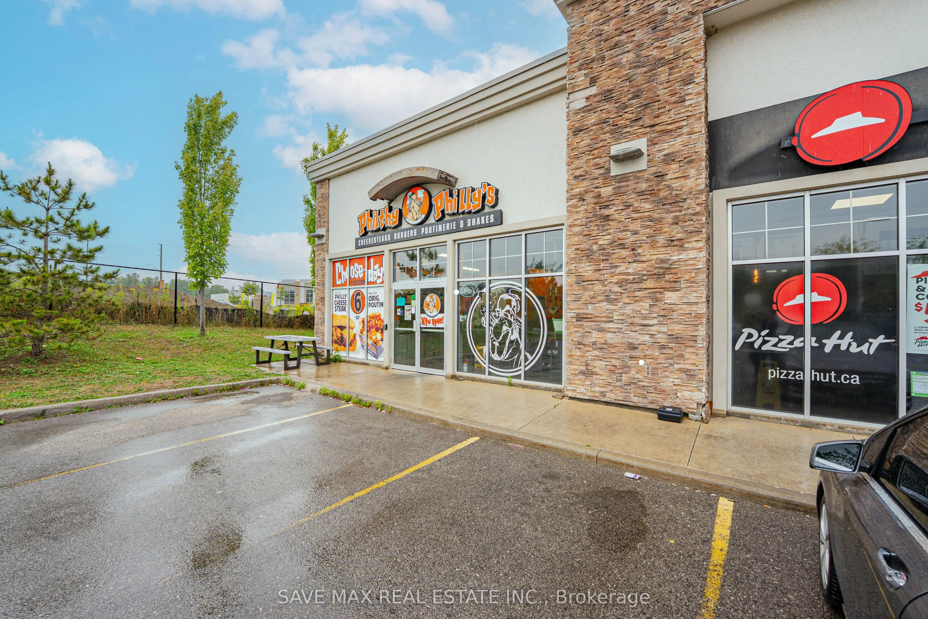 280 Rossland Road