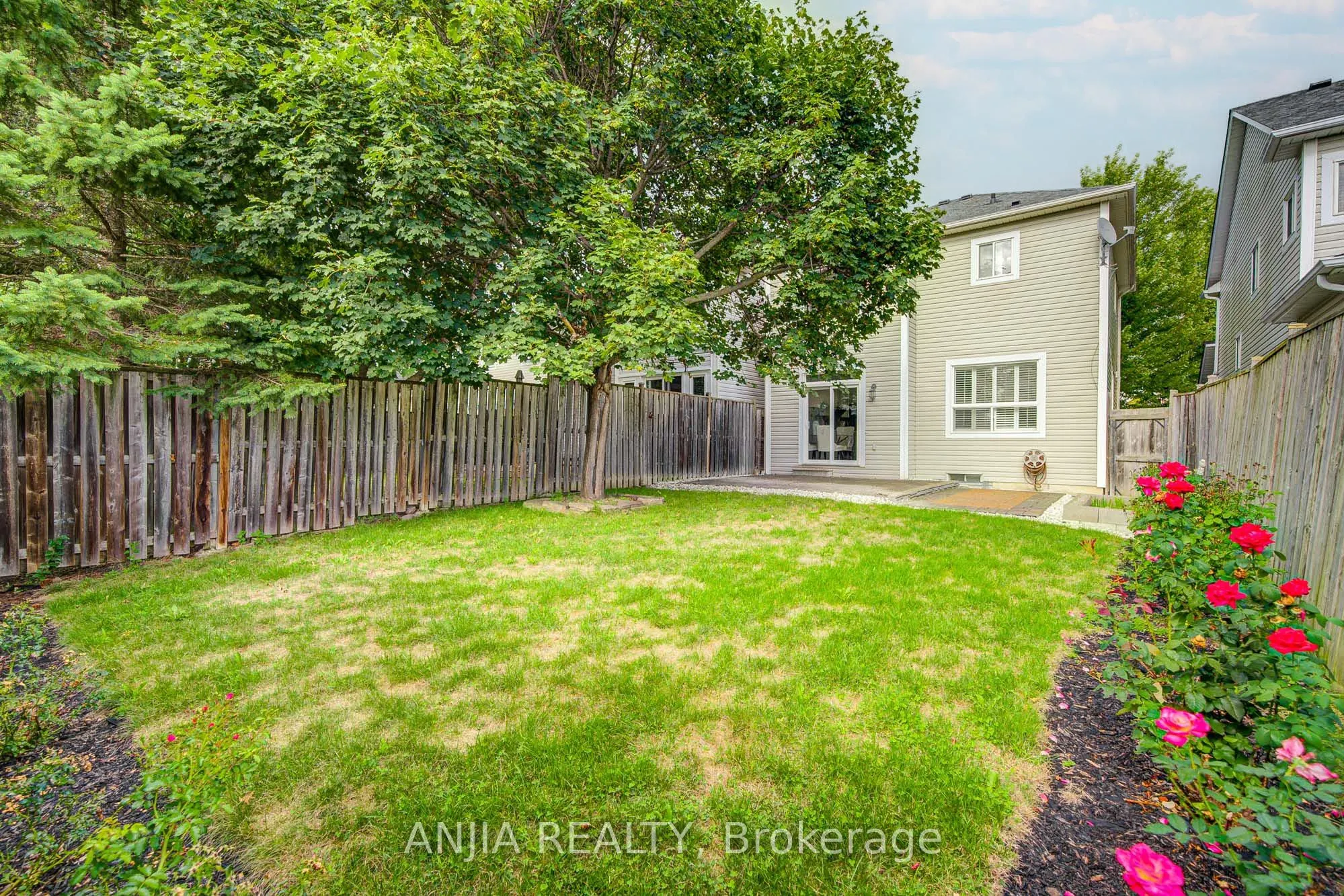 100 Charest Place