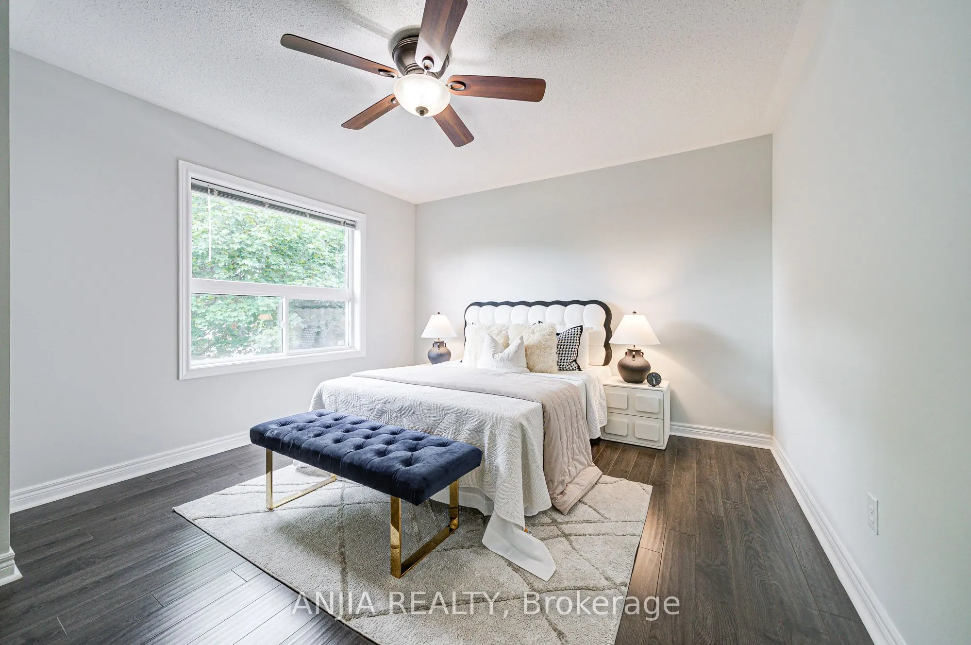 100 Charest Place