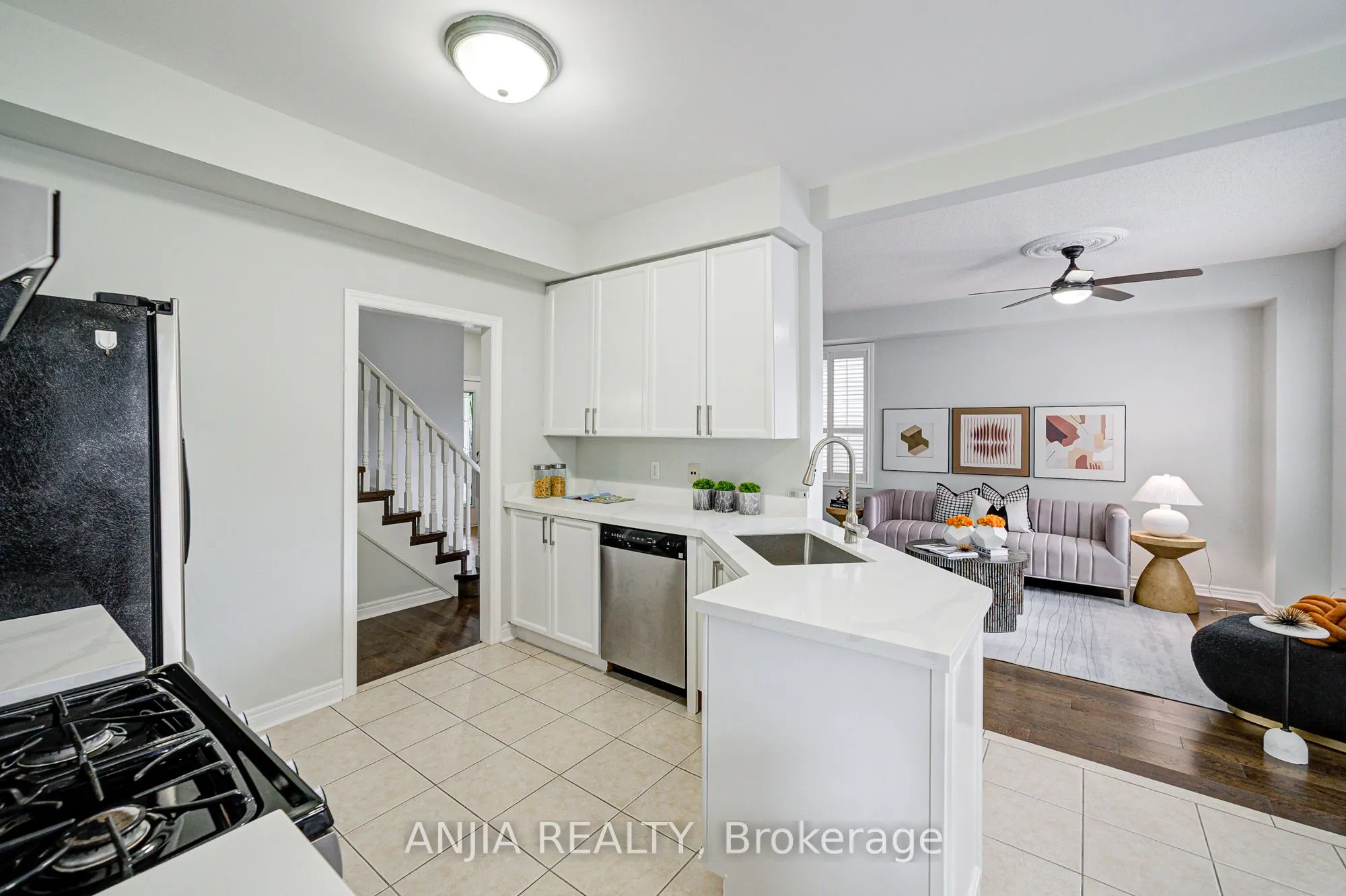 100 Charest Place