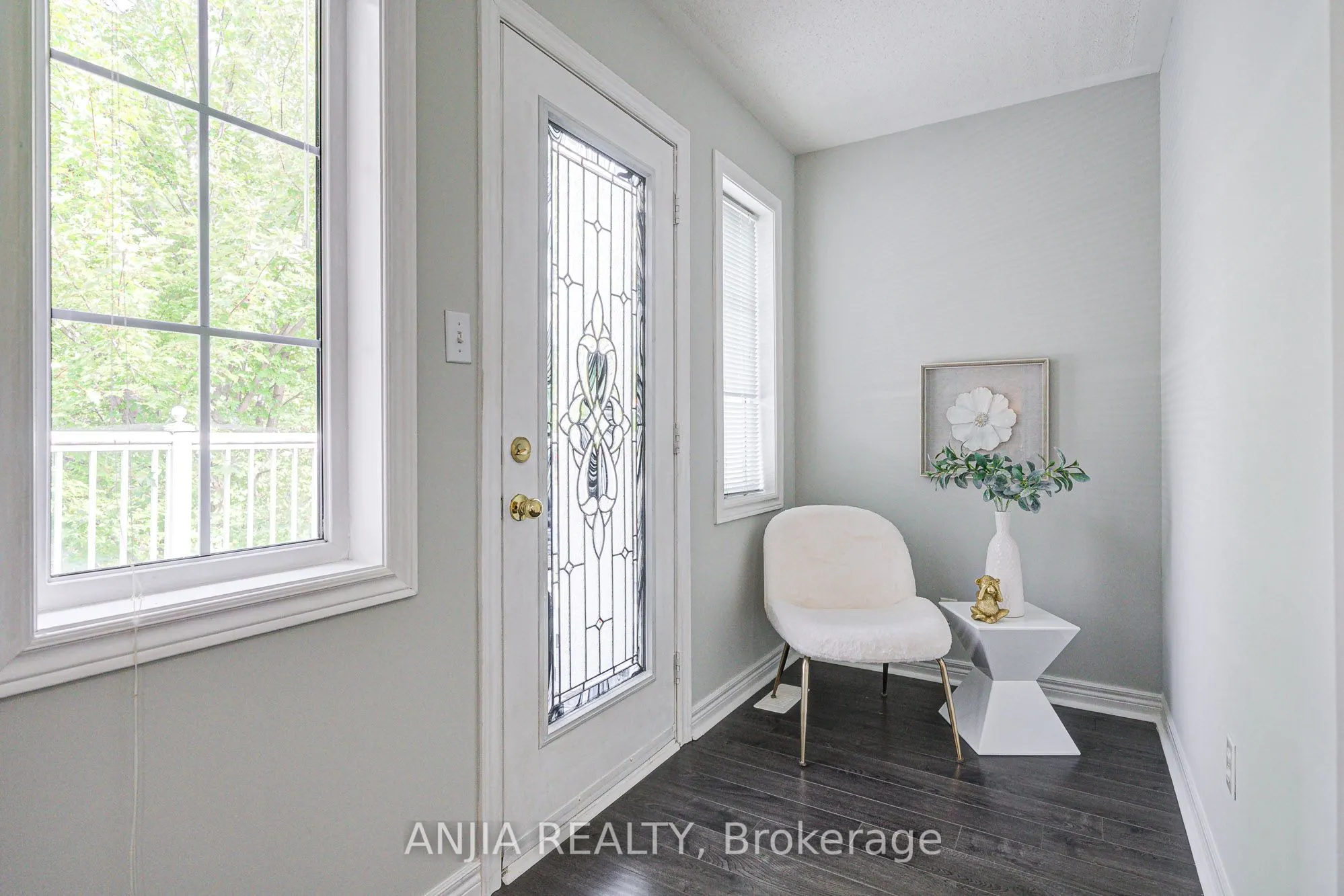100 Charest Place