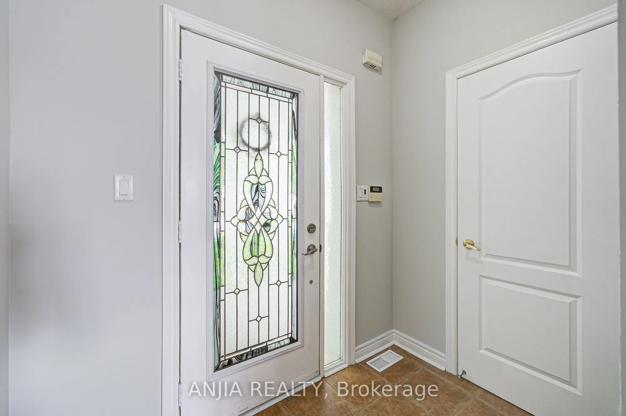 100 Charest Place