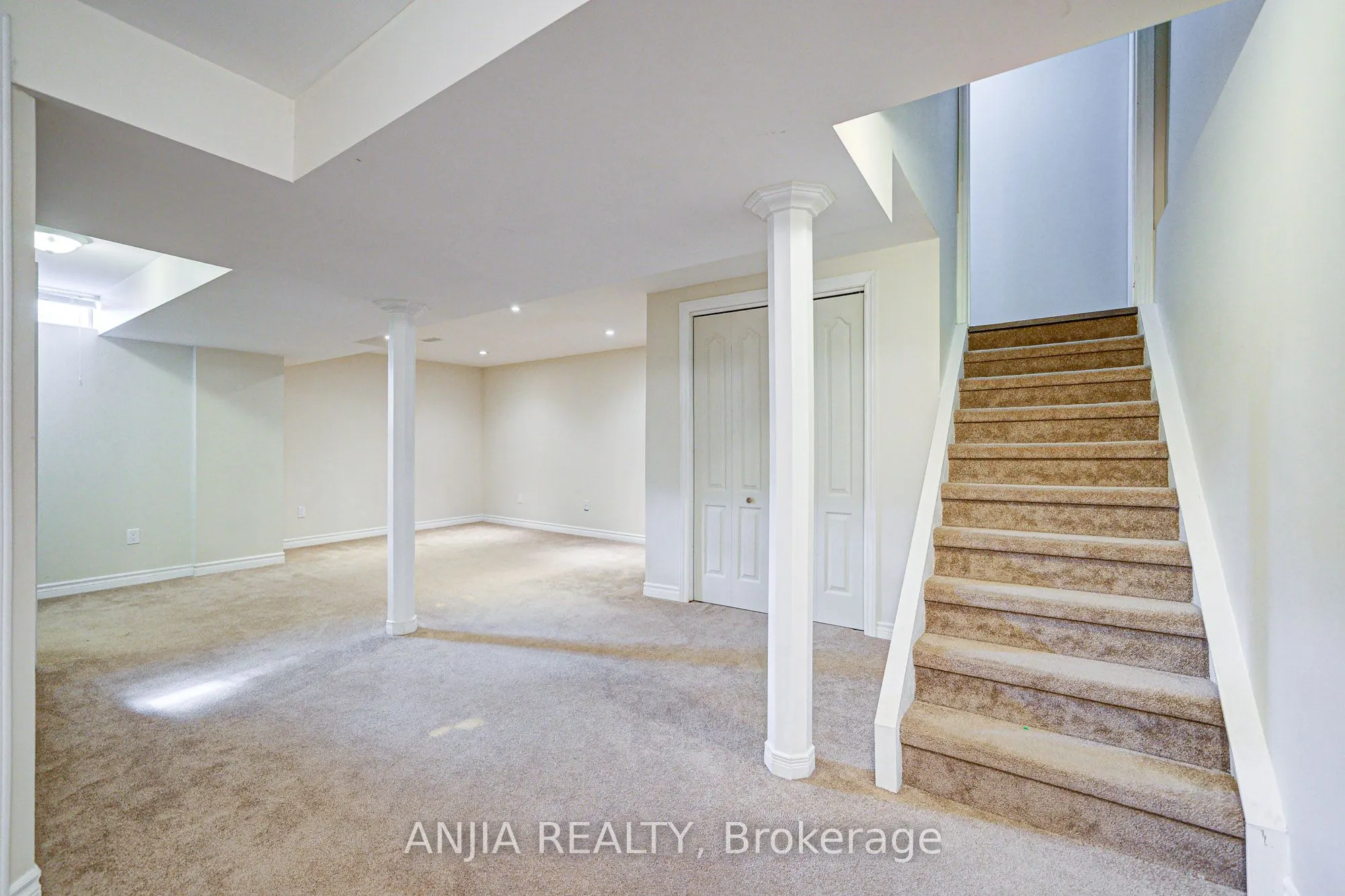 100 Charest Place