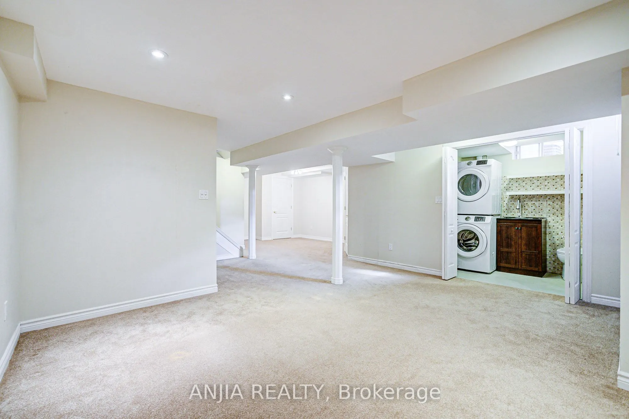 100 Charest Place