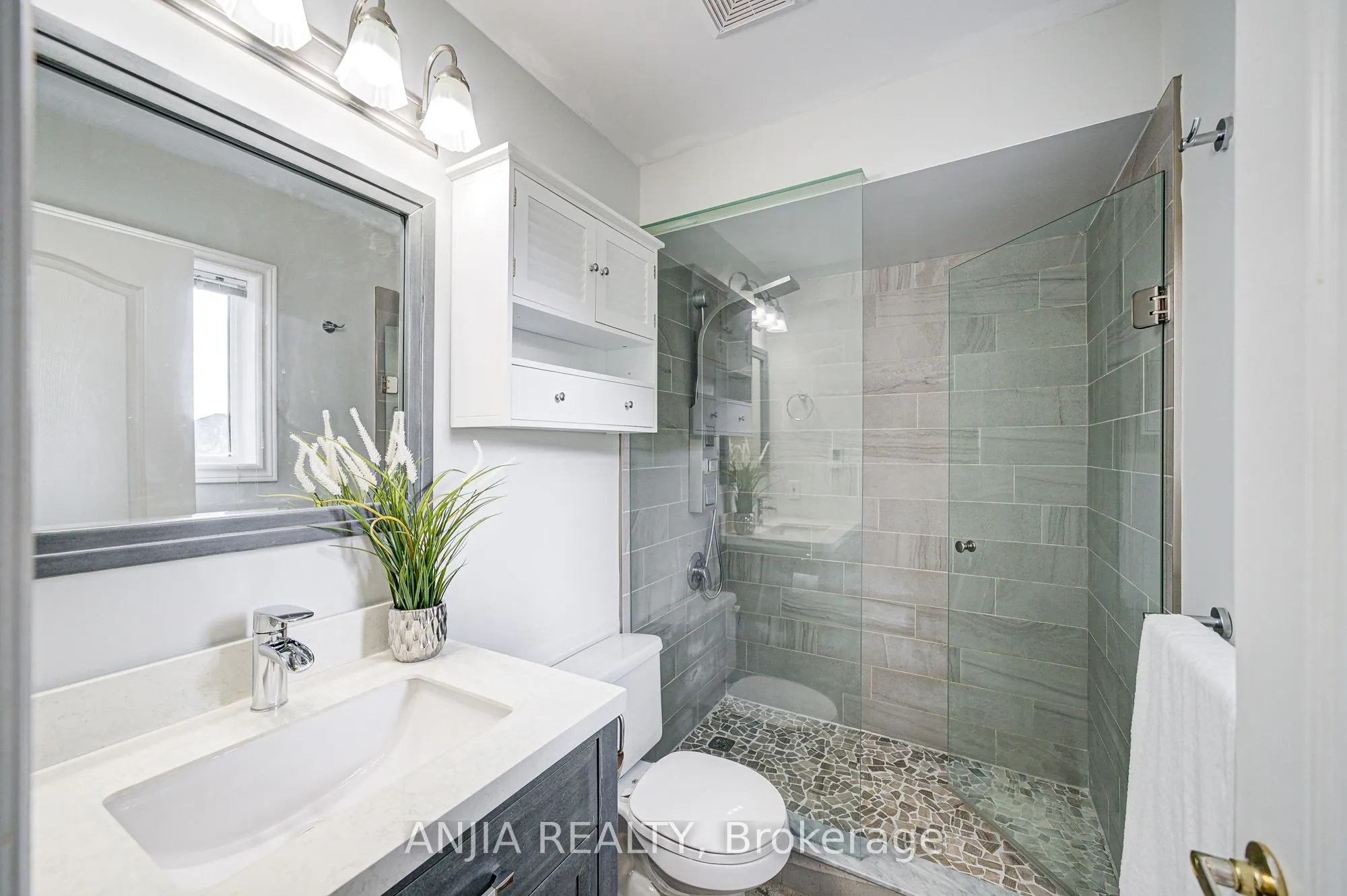 100 Charest Place