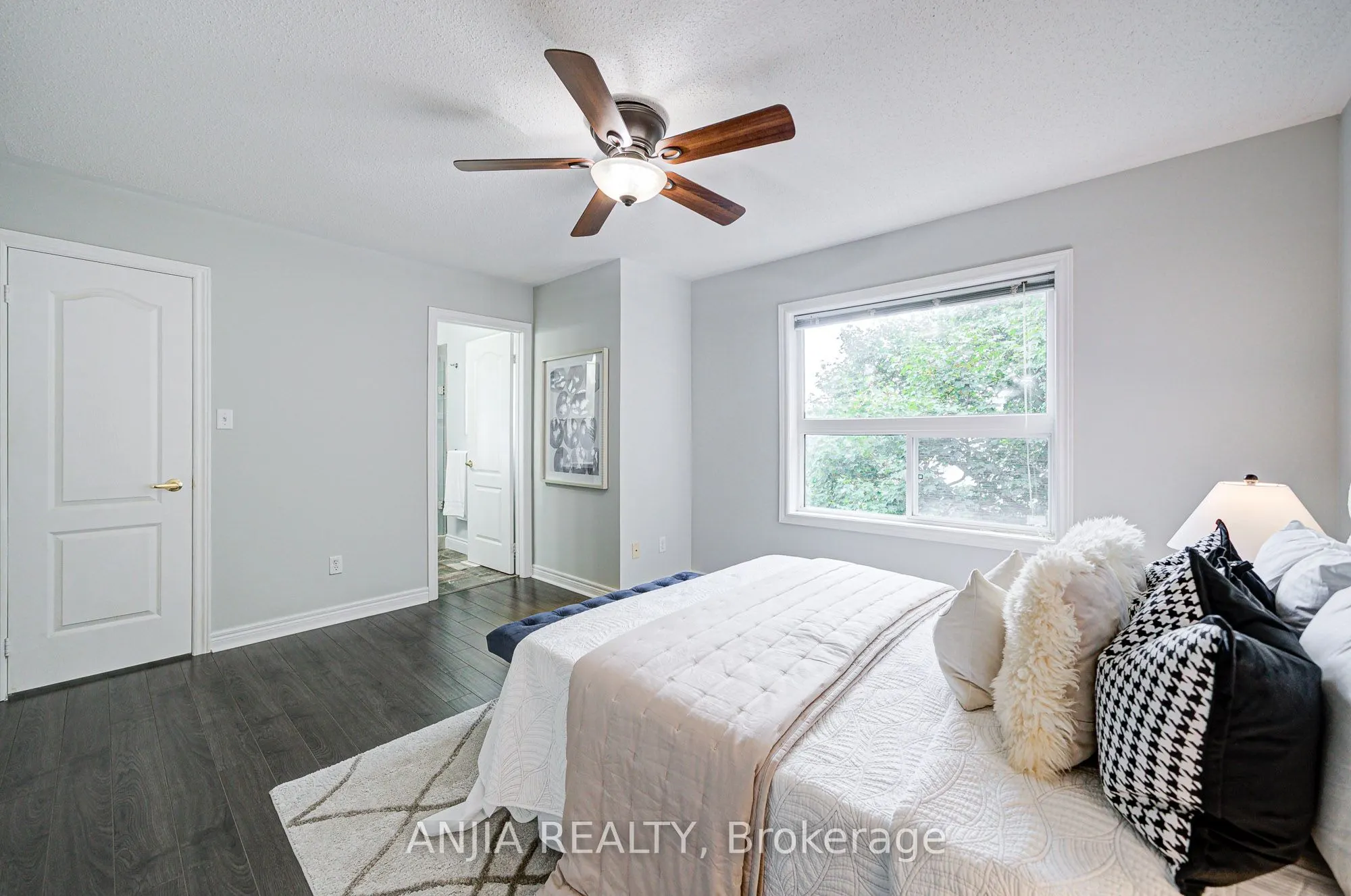 100 Charest Place
