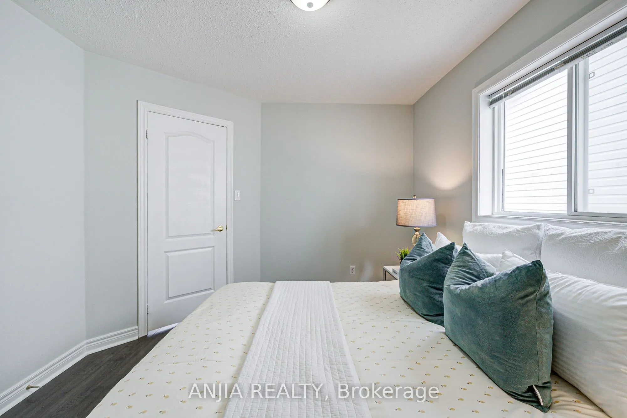 100 Charest Place