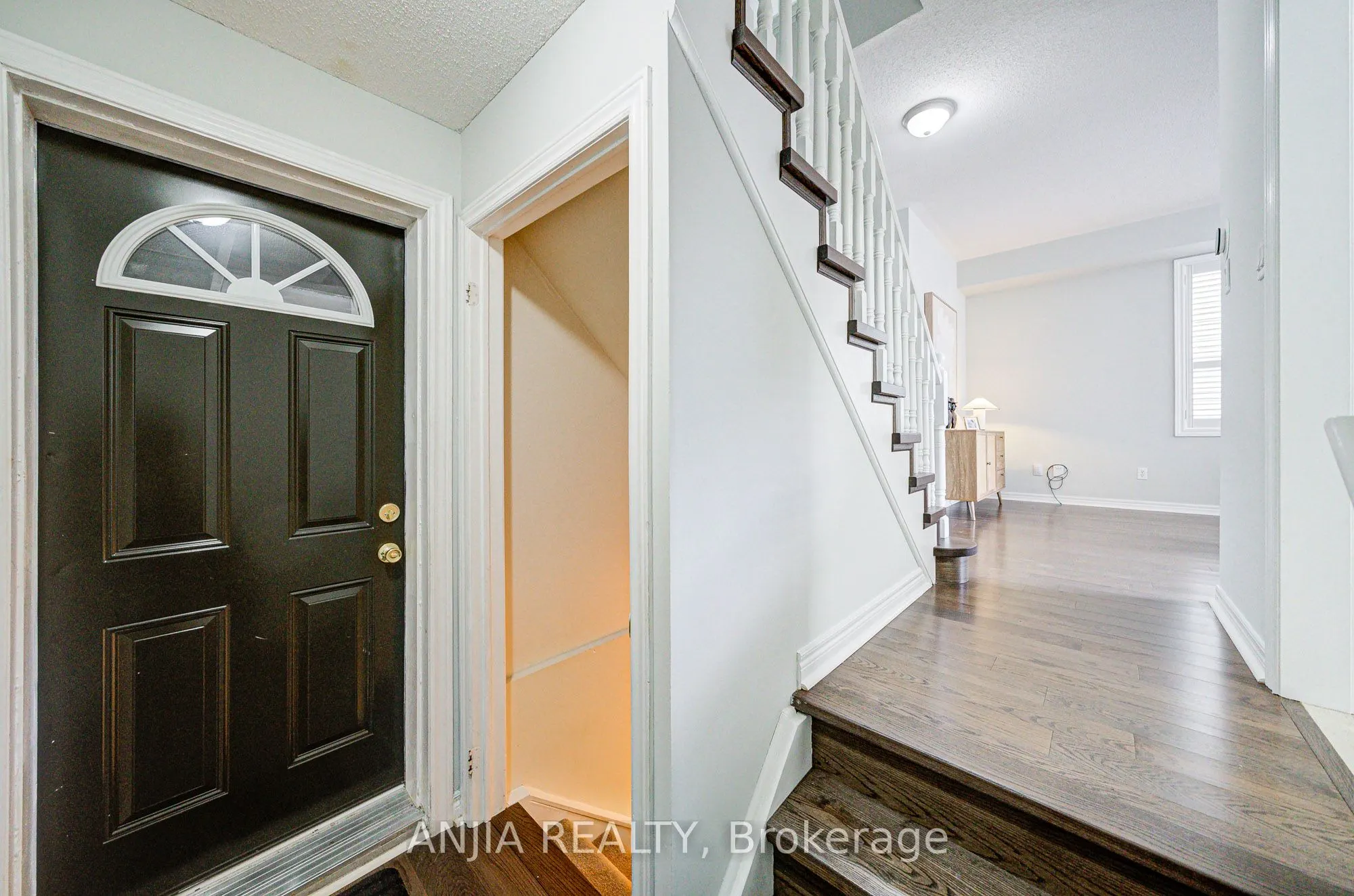 100 Charest Place