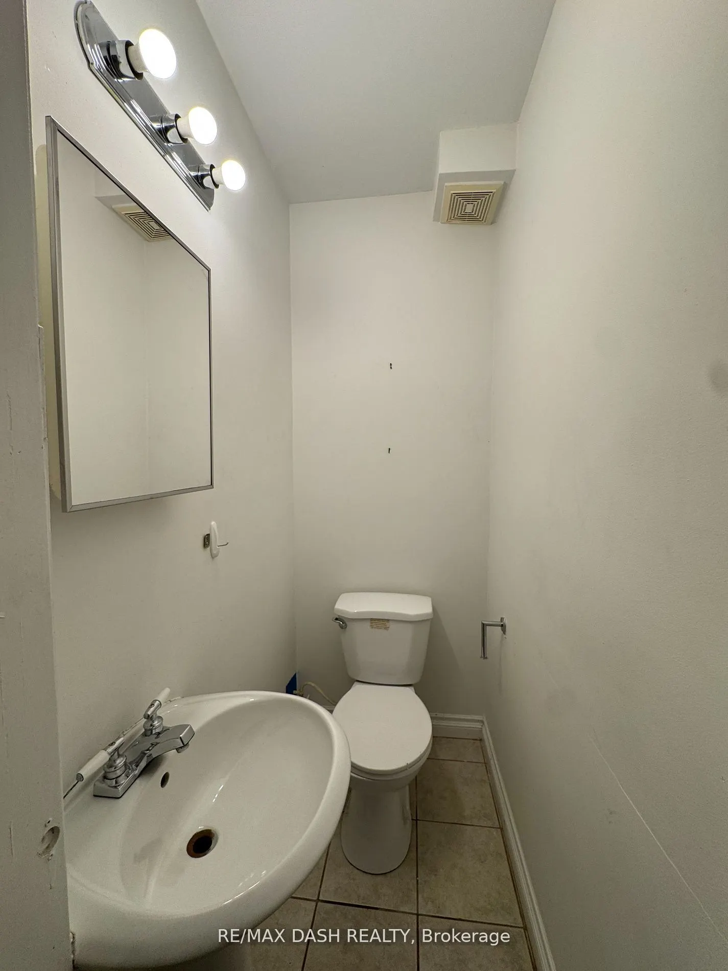 35 Woodward Avenue, #Main