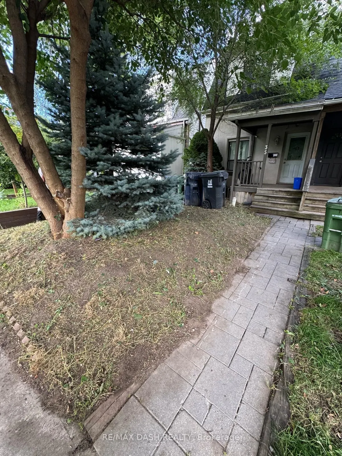 35 Woodward Avenue, #Main