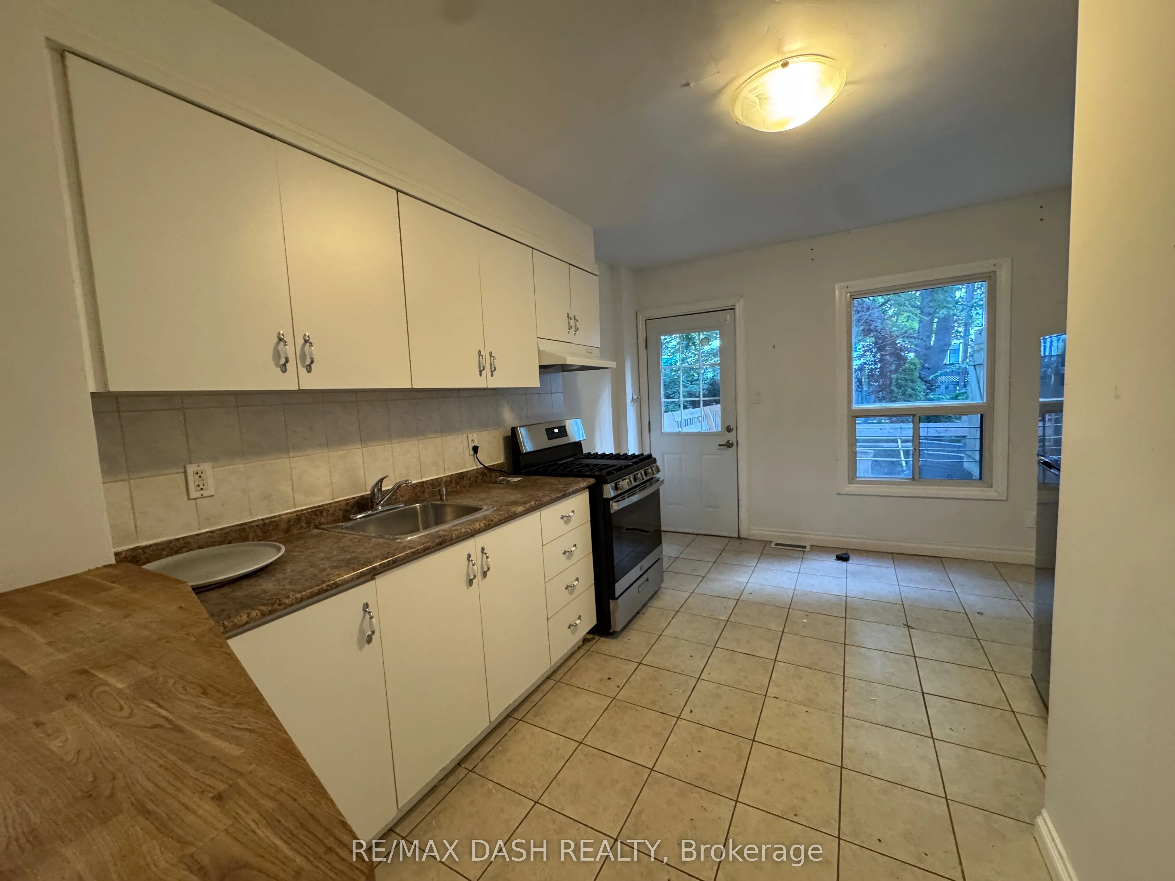 35 Woodward Avenue, #Main